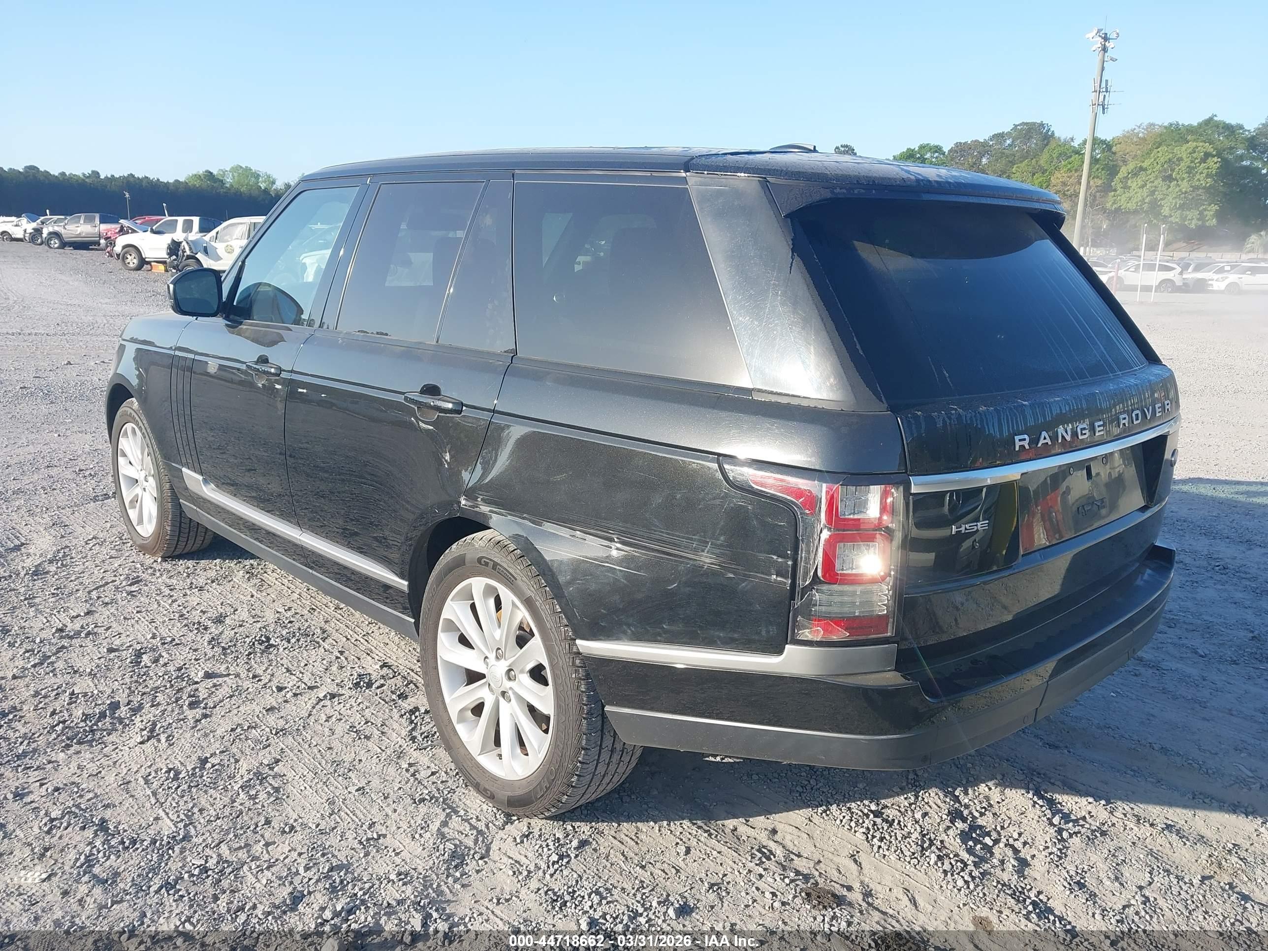 LAND ROVER image 3