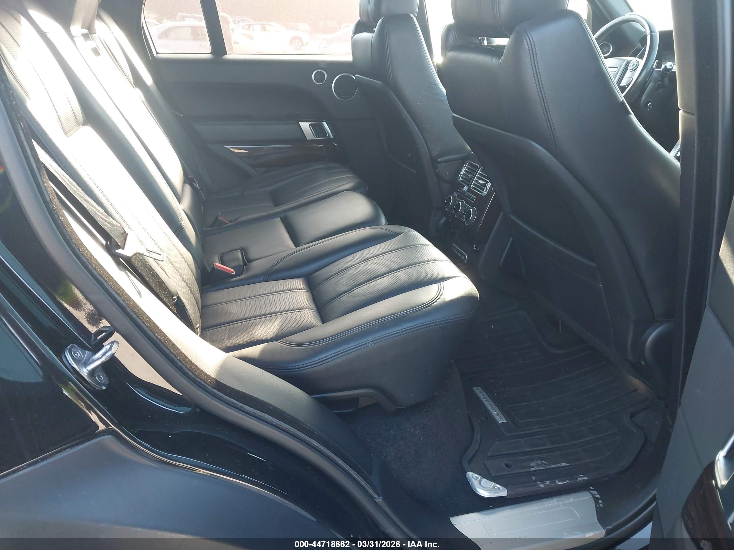 LAND ROVER image 8