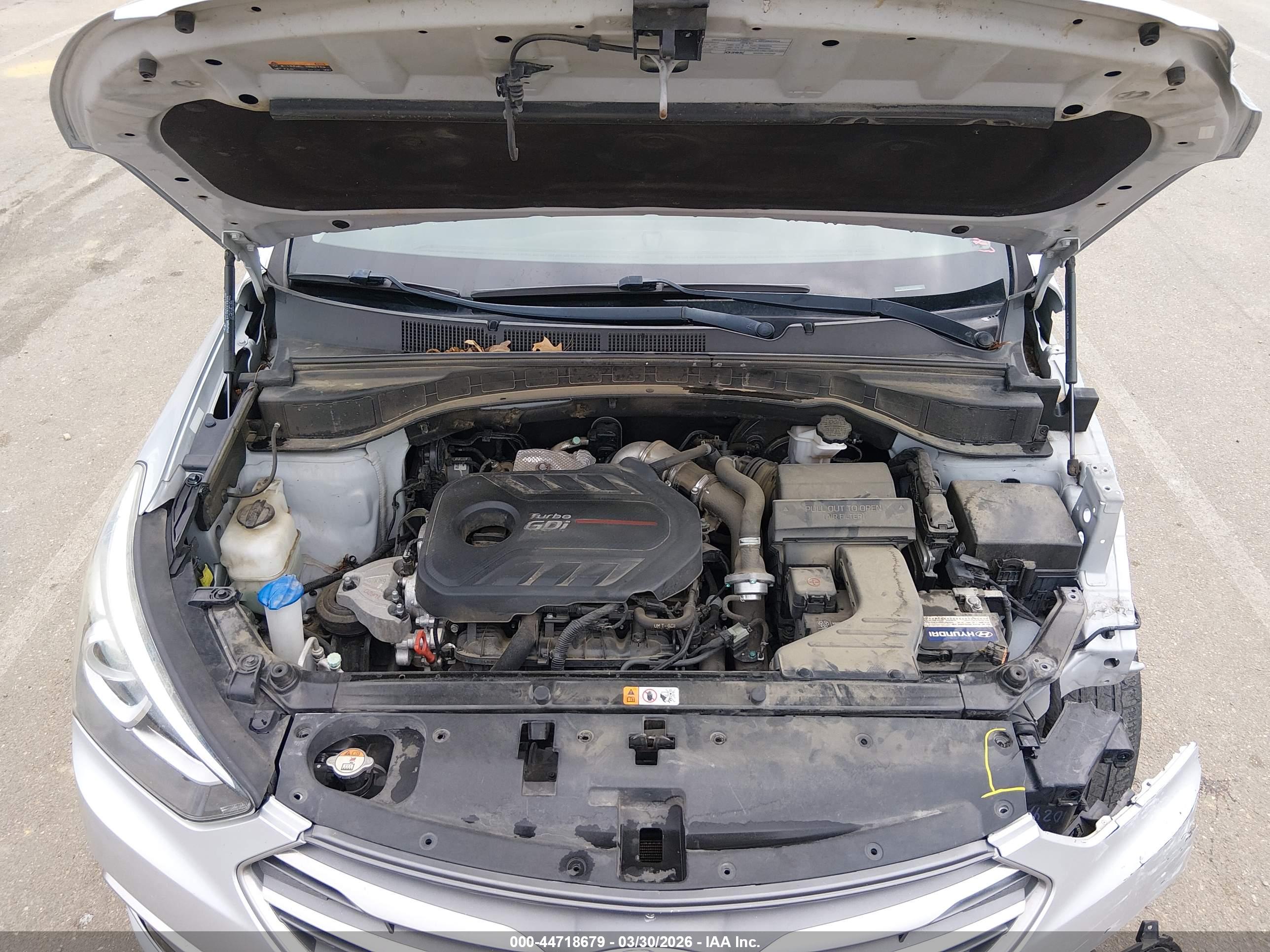 HYUNDAI SANTA image 10