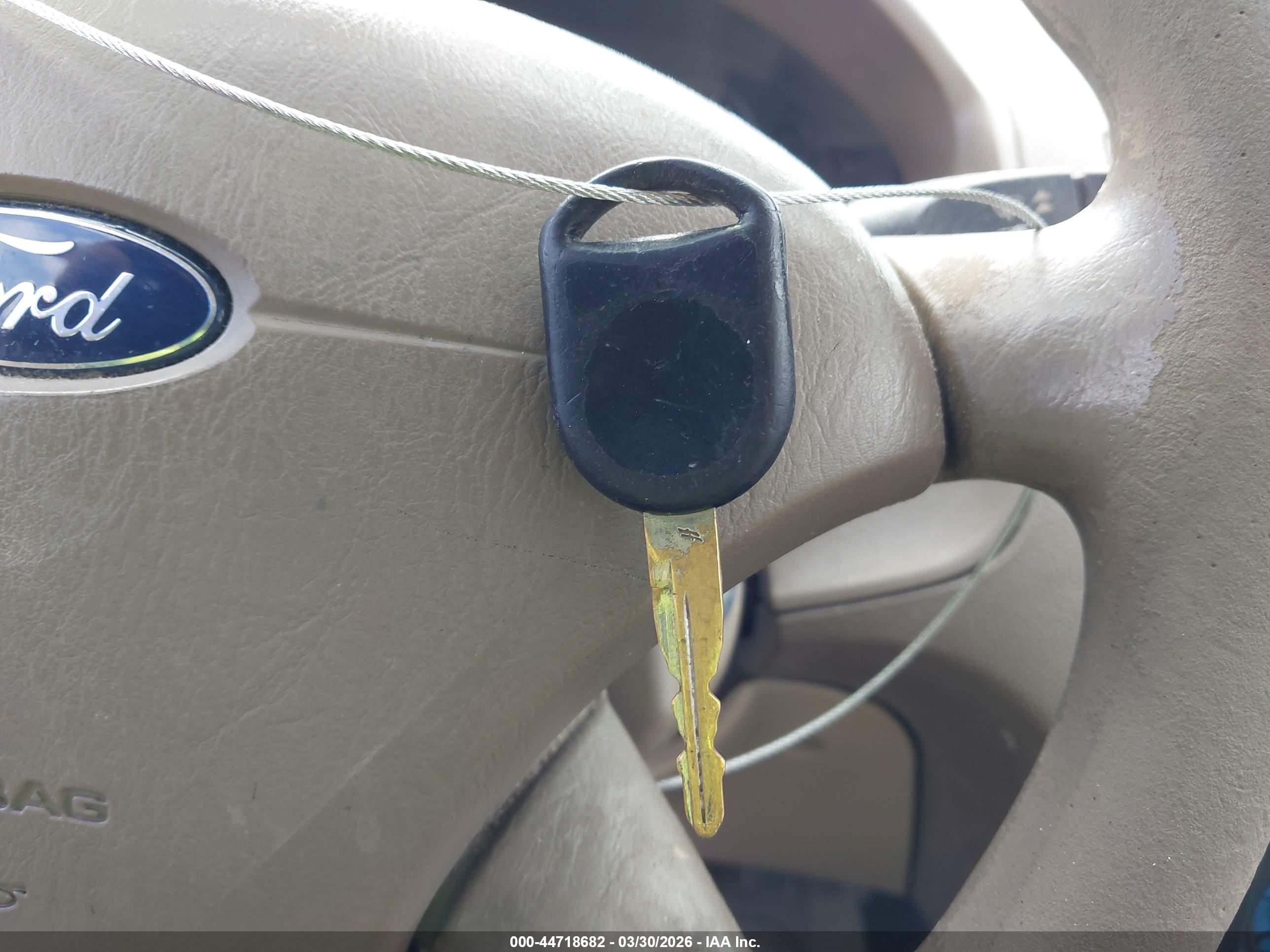 FORD FOCUS image 11