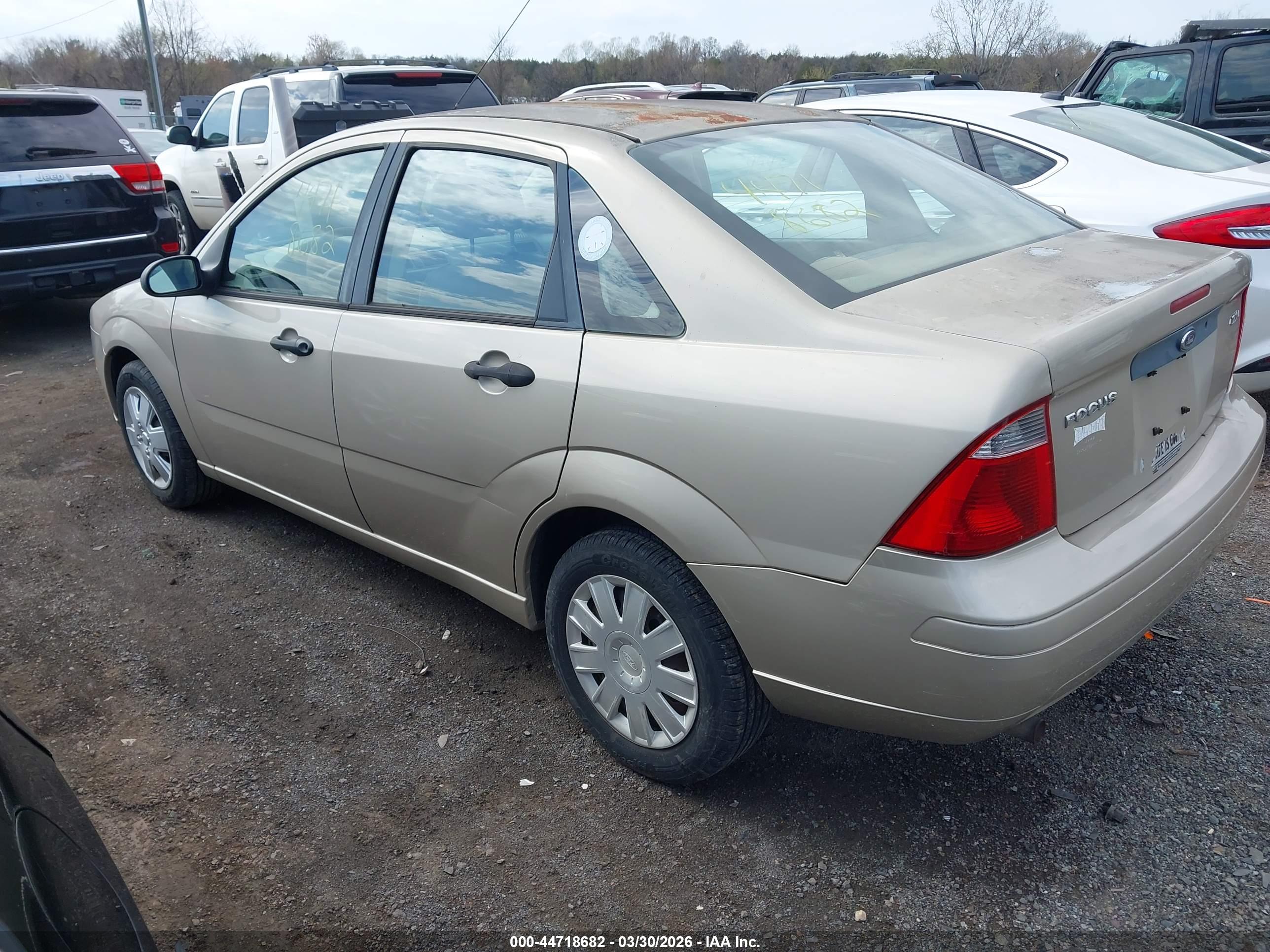 FORD FOCUS image 3