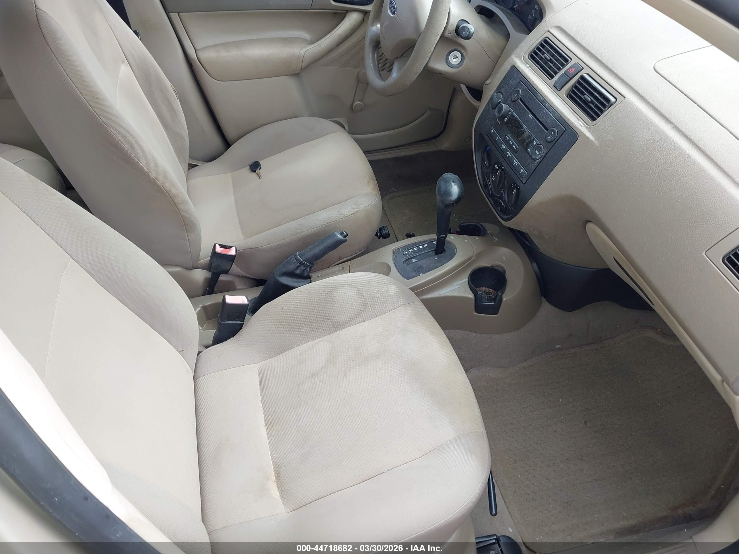 FORD FOCUS image 5