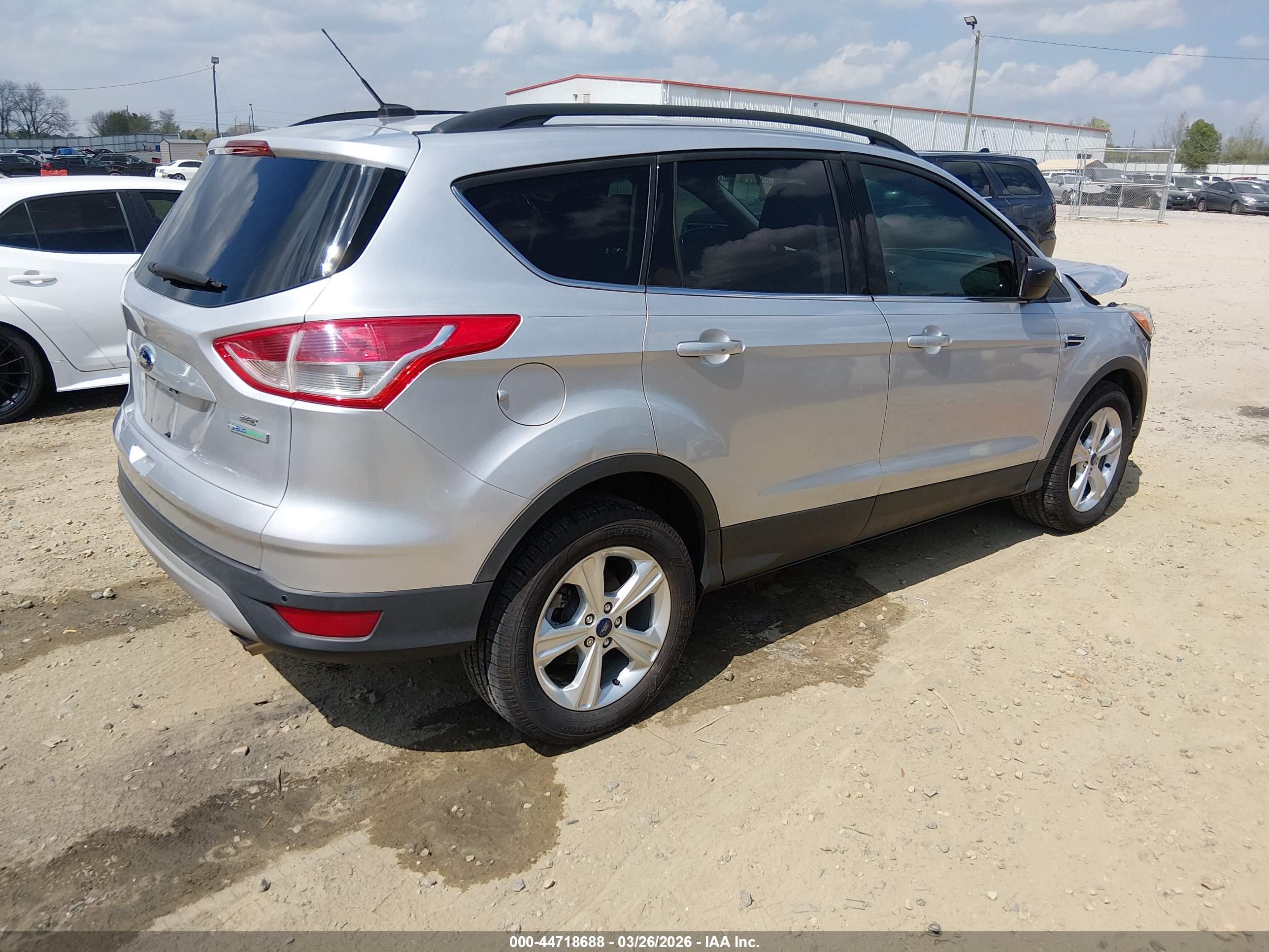 FORD ESCAPE image 4