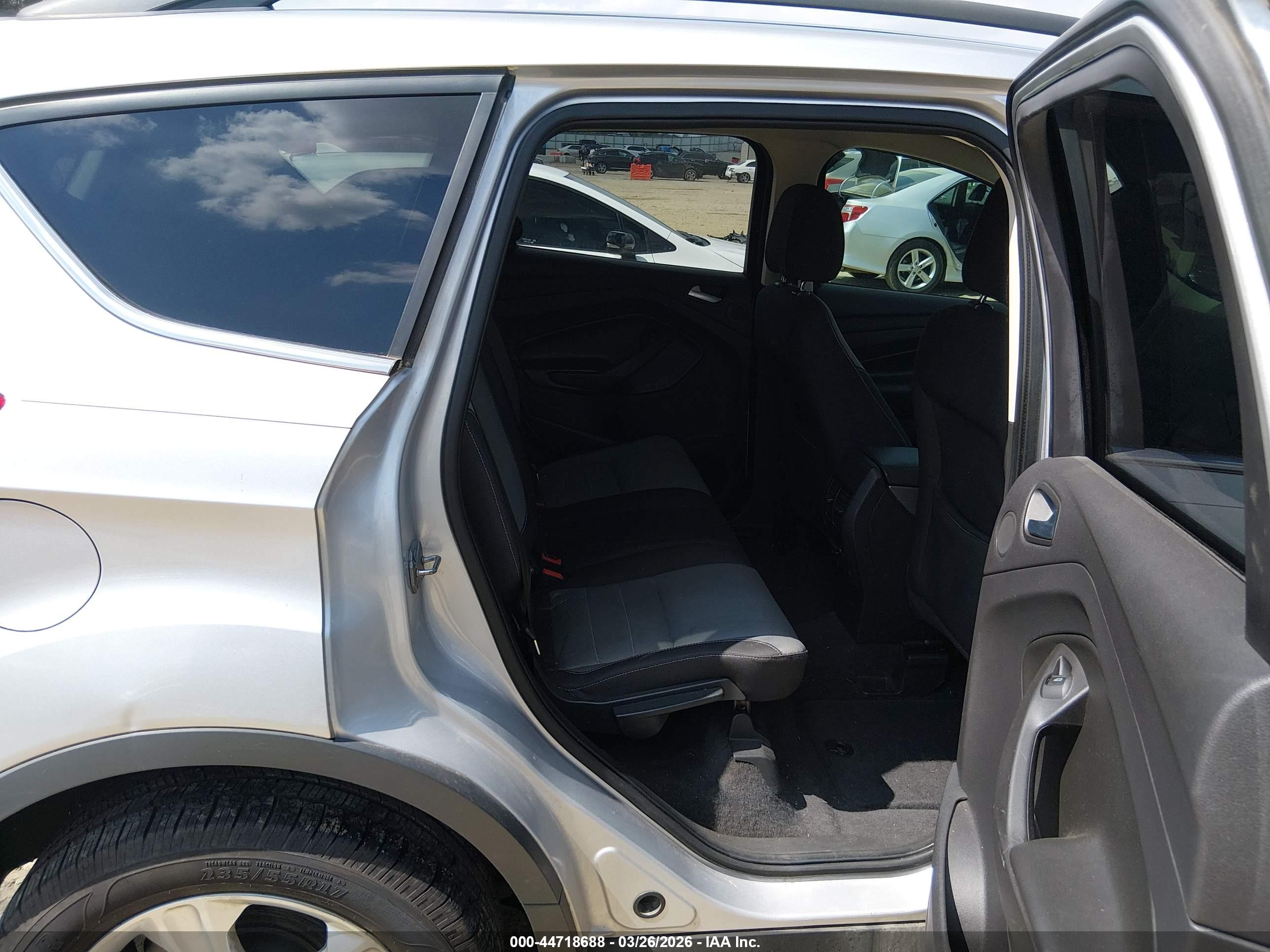 FORD ESCAPE image 8