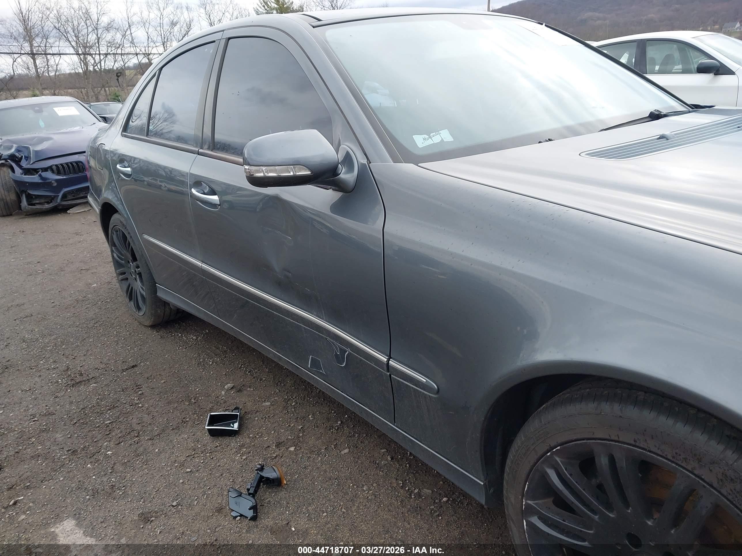 MERCEDES-BENZ E image 6