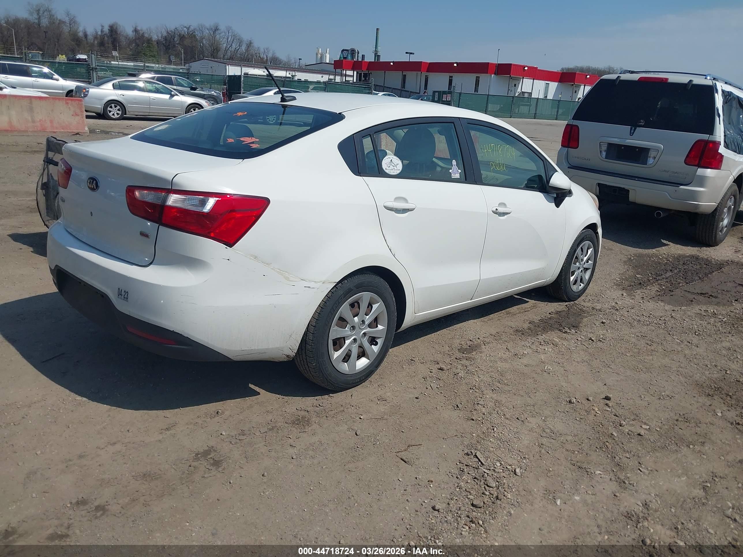 KIA RIO image 4