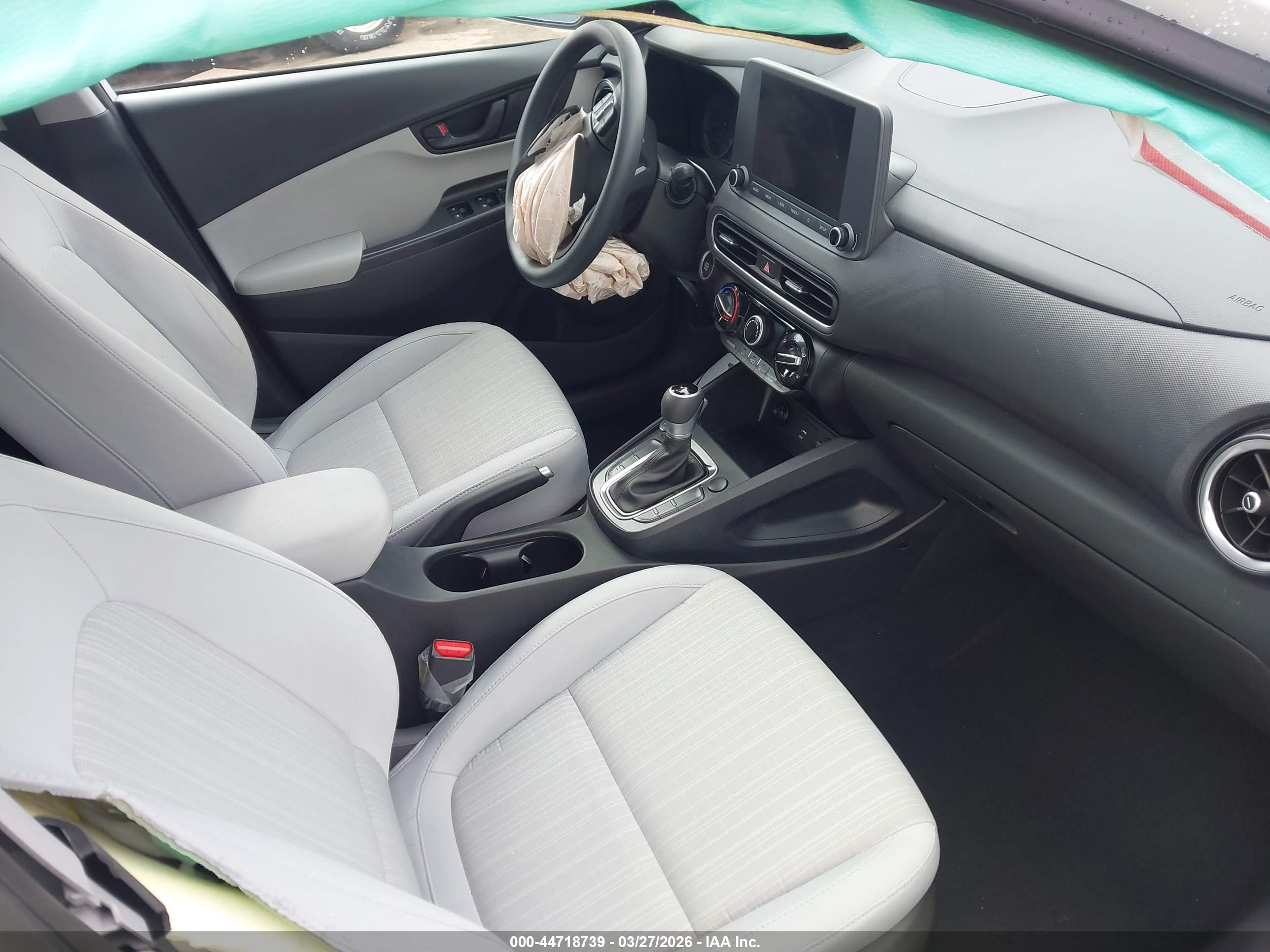 HYUNDAI KONA image 5