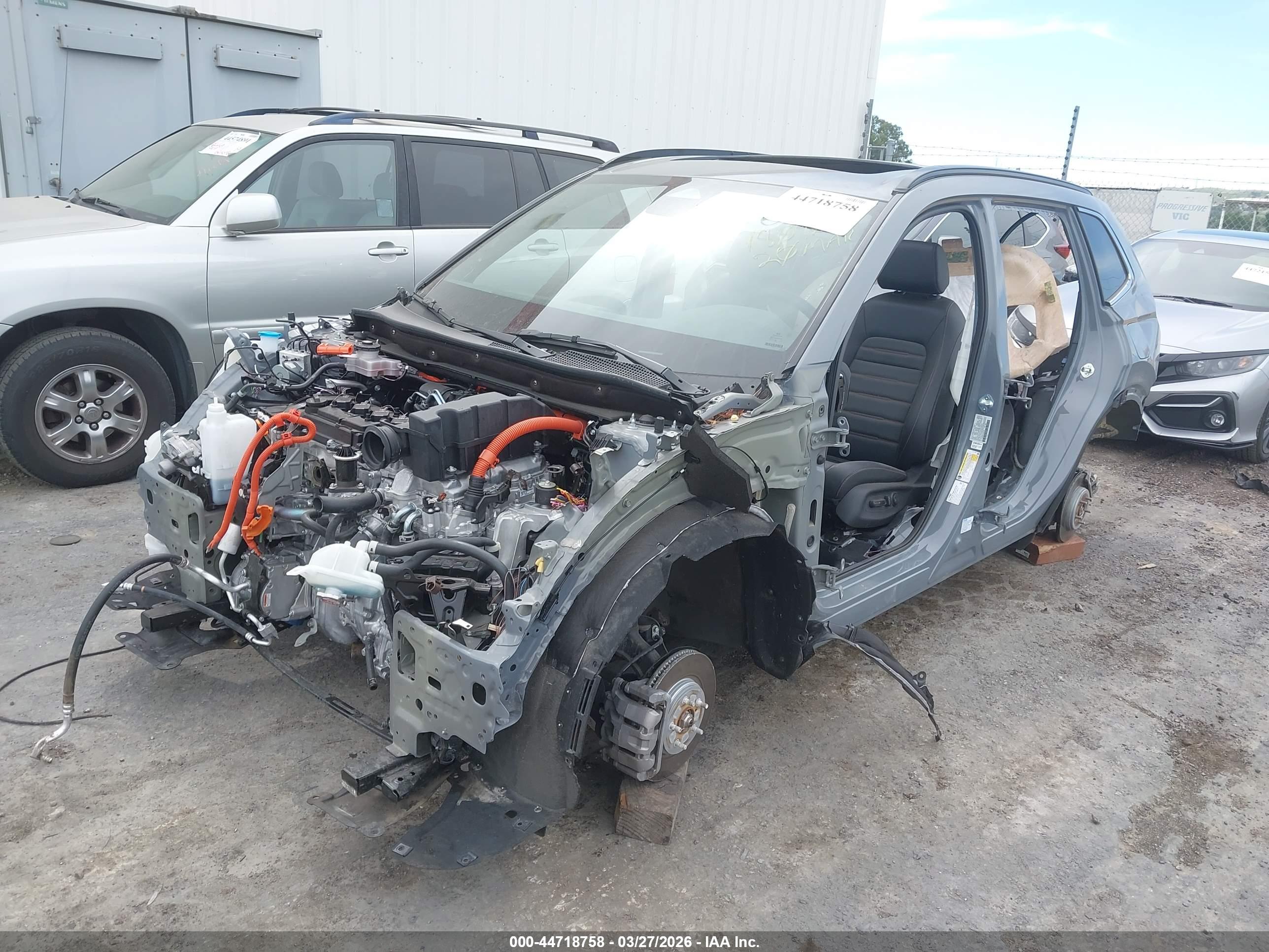 HONDA CR-V image 2