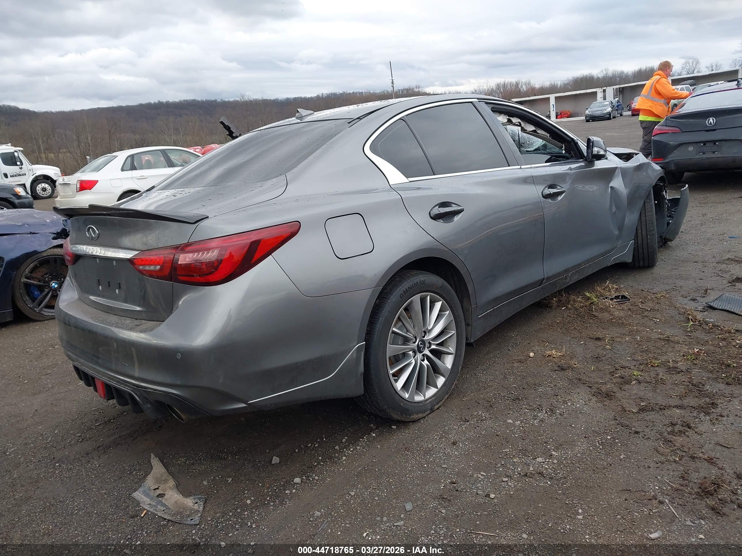 INFINITI Q50 image 4