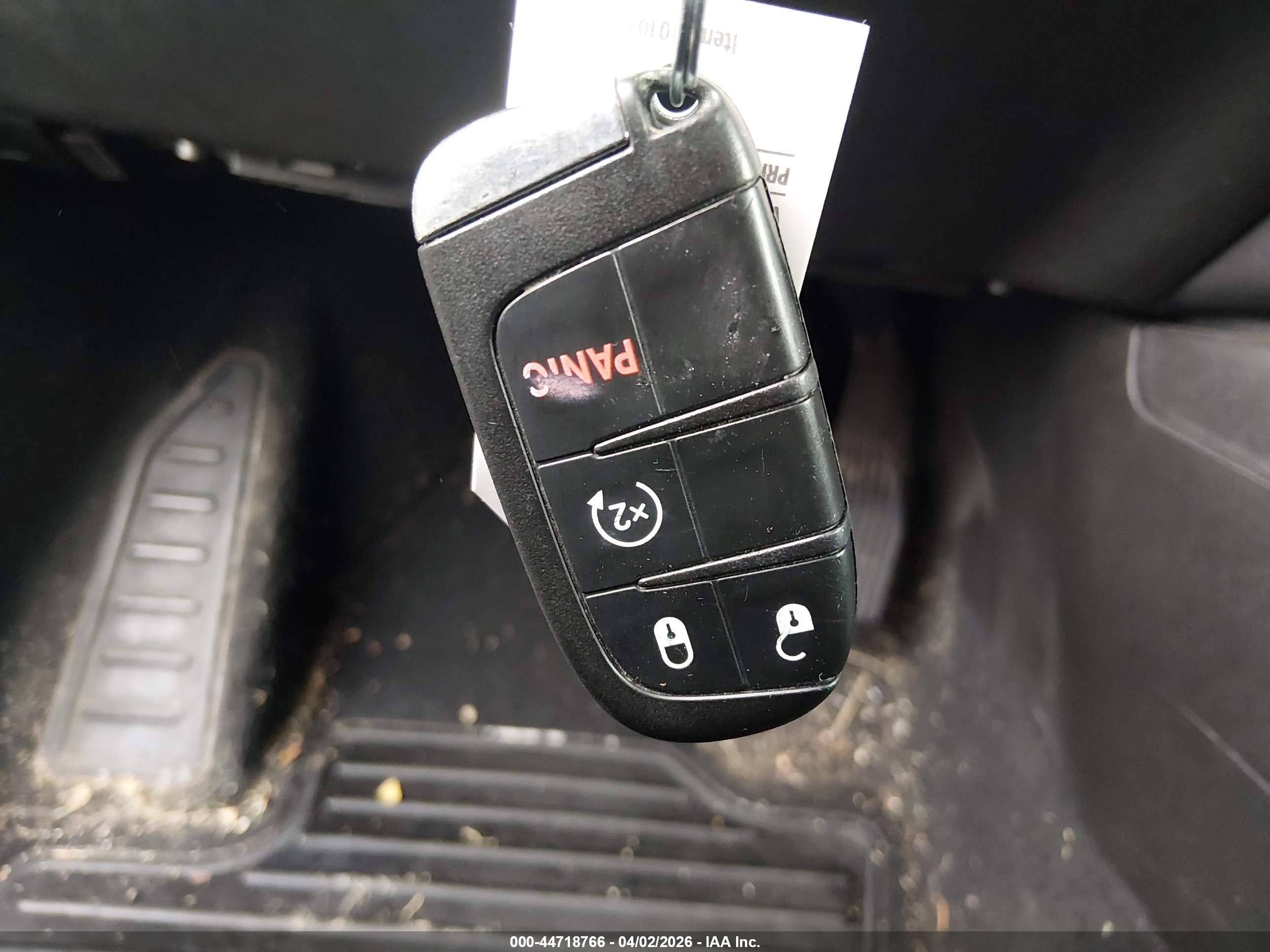 JEEP RENEGADE image 11