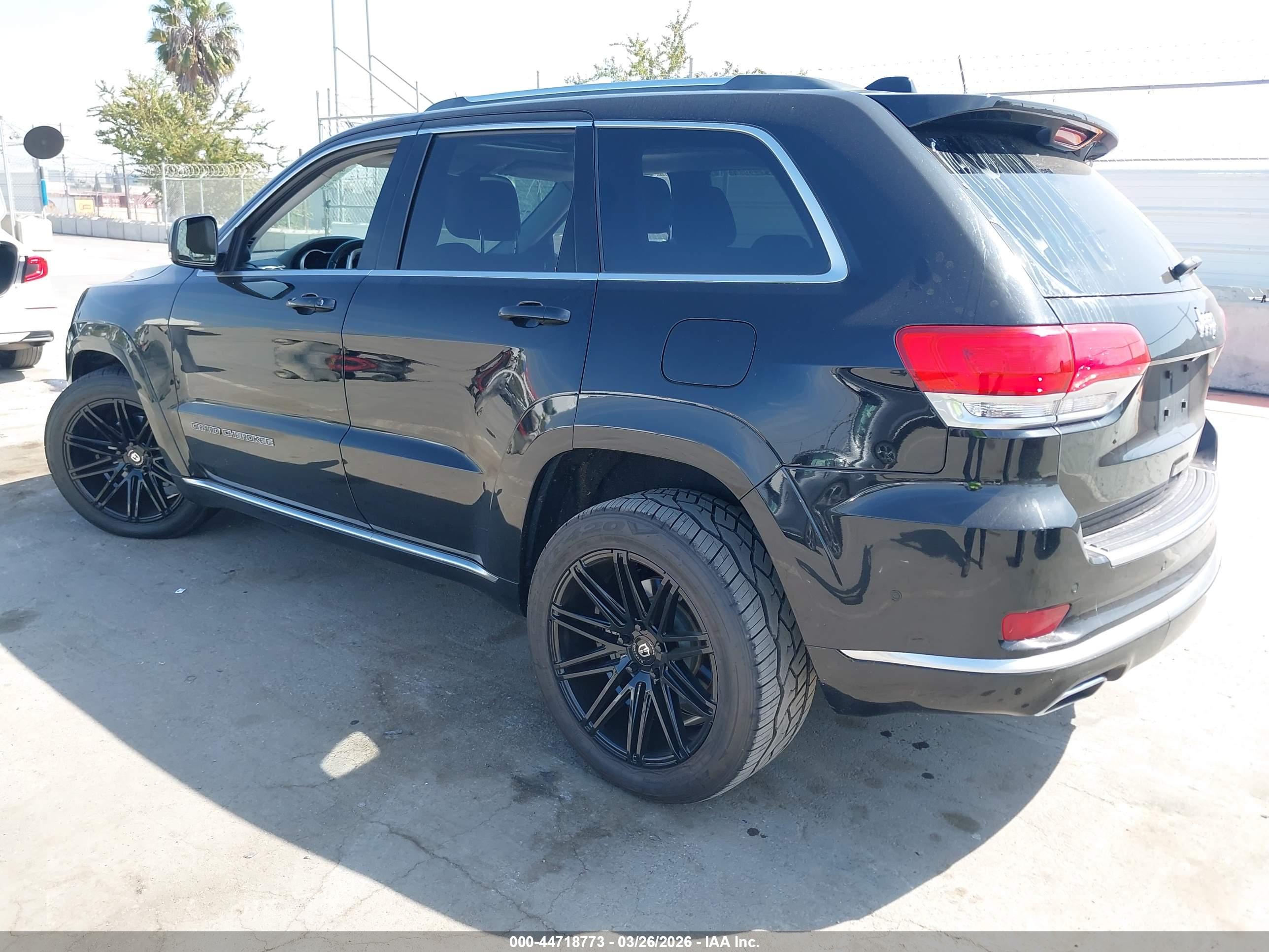 JEEP GRAND image 3
