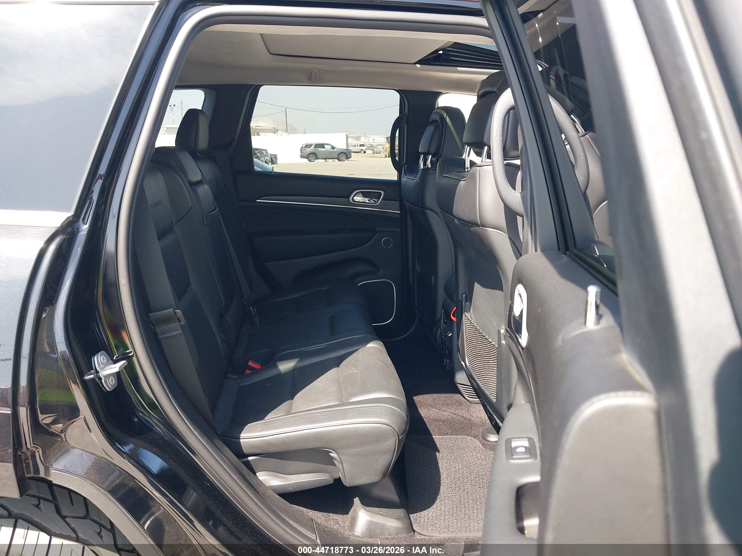 JEEP GRAND image 8