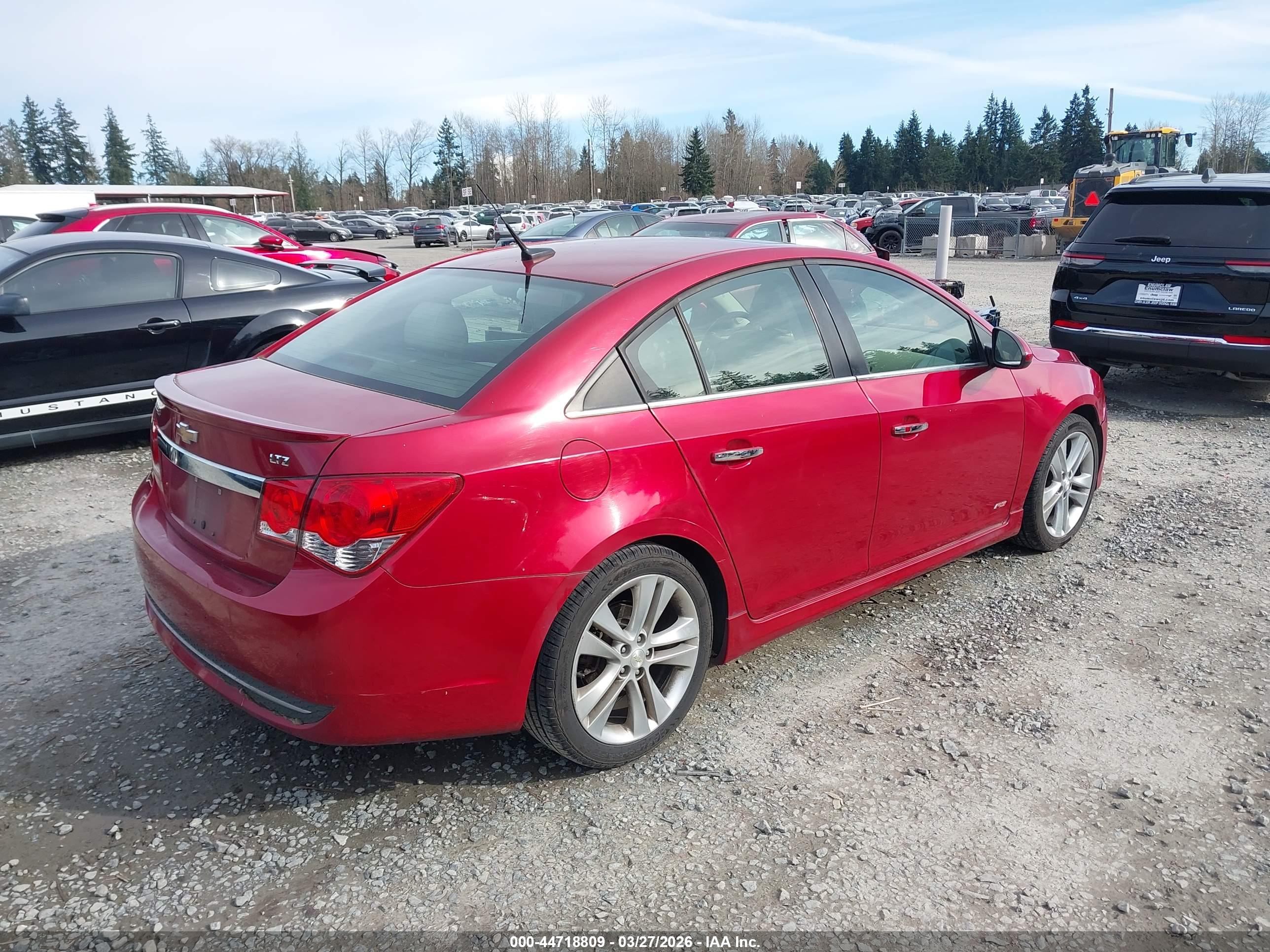 CHEVROLET CRUZE image 4