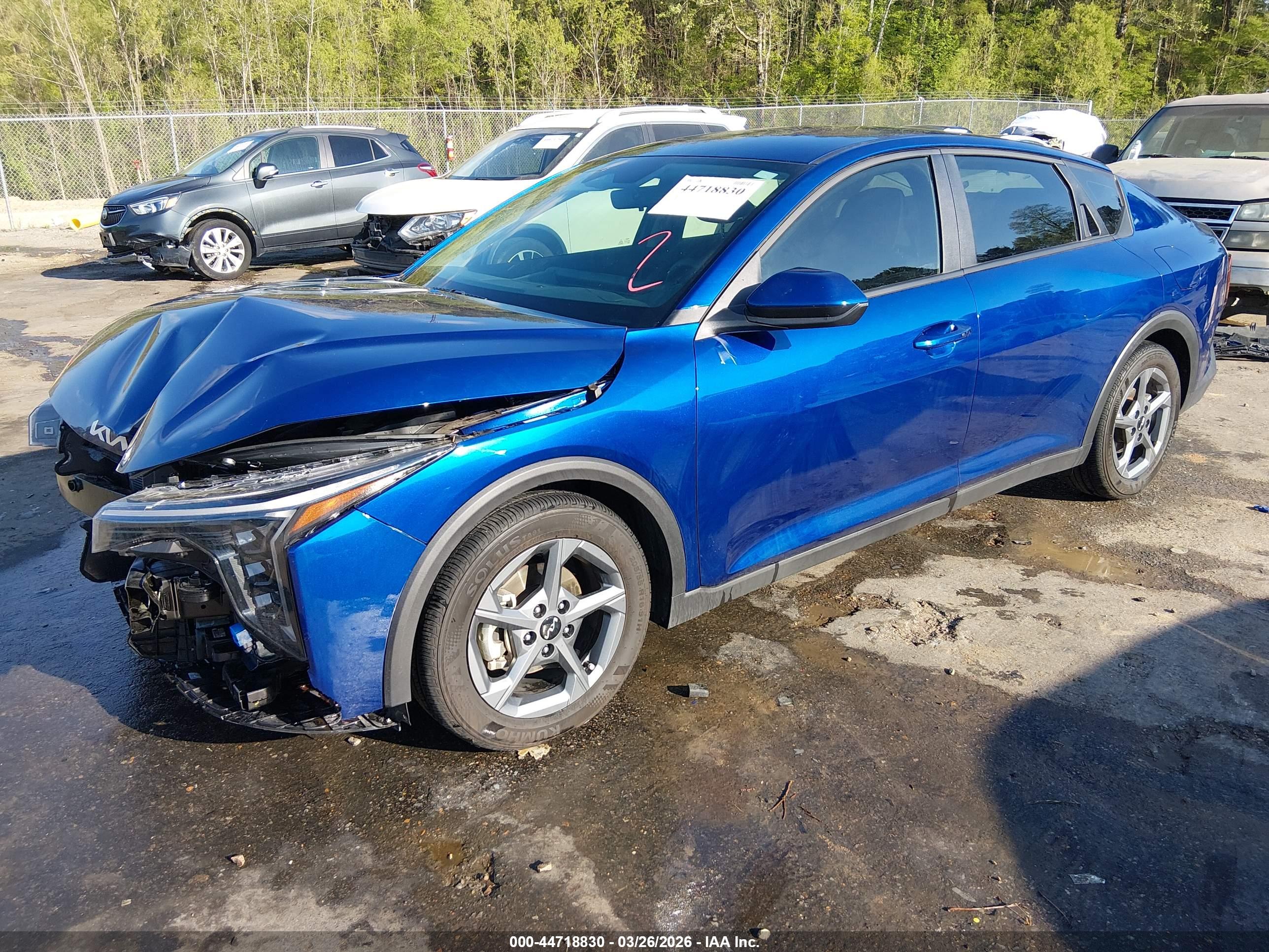 KIA K4 image 2