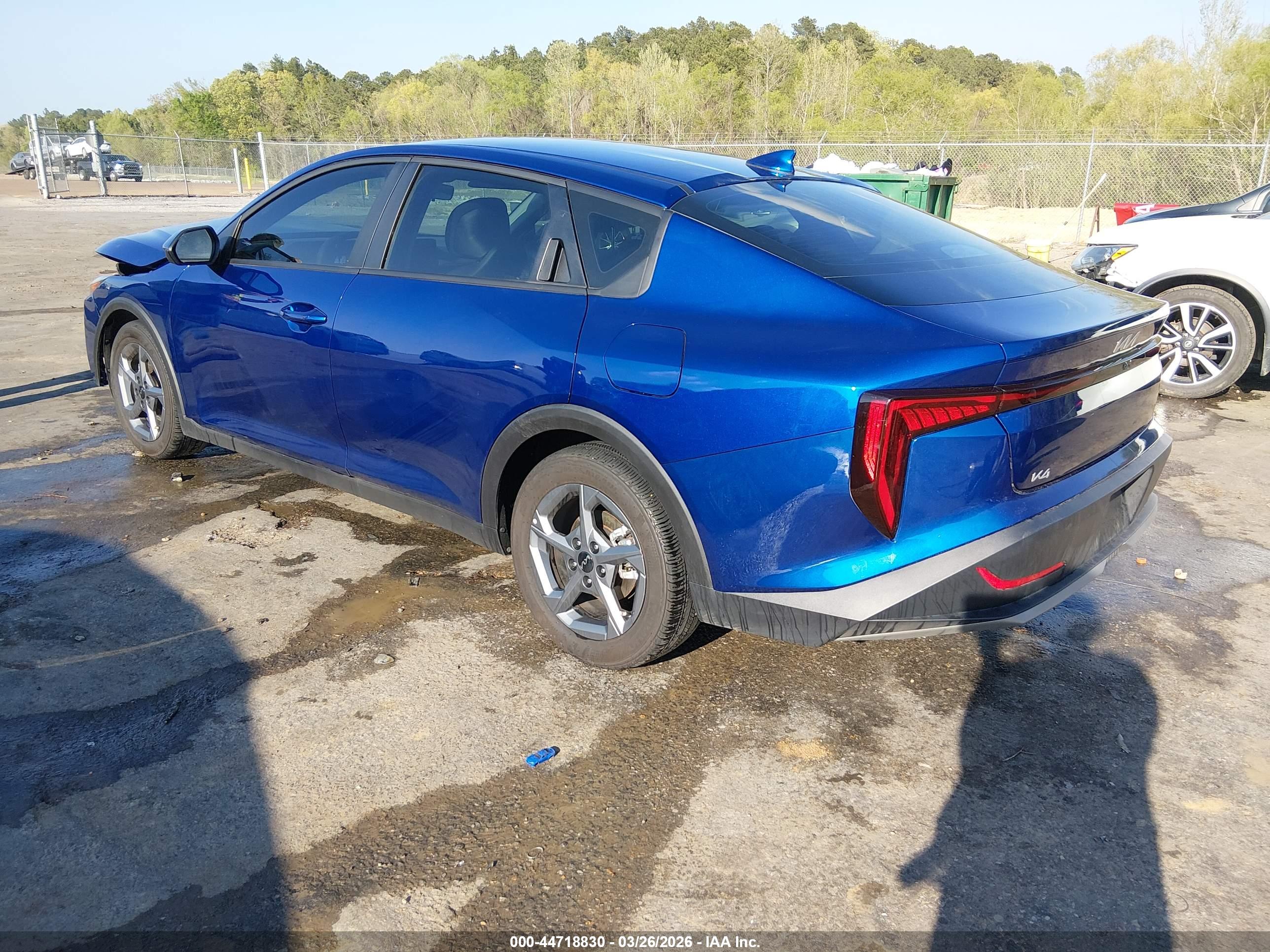 KIA K4 image 3