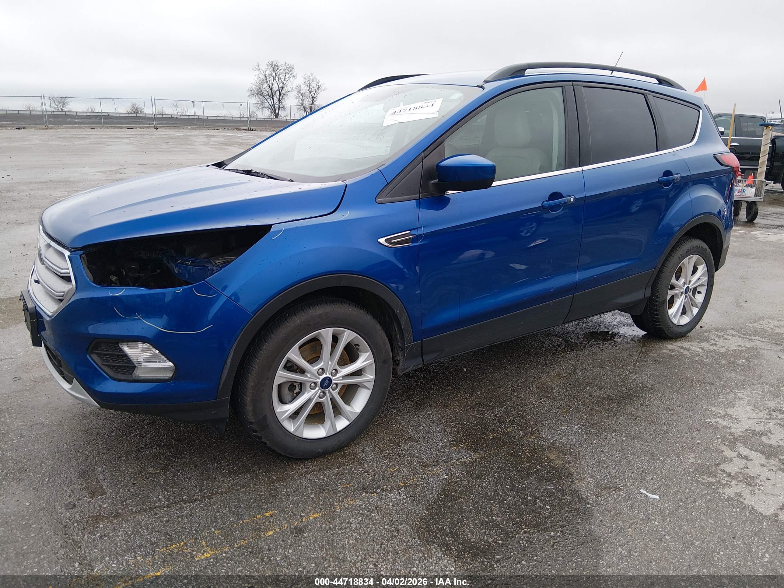 FORD ESCAPE image 2