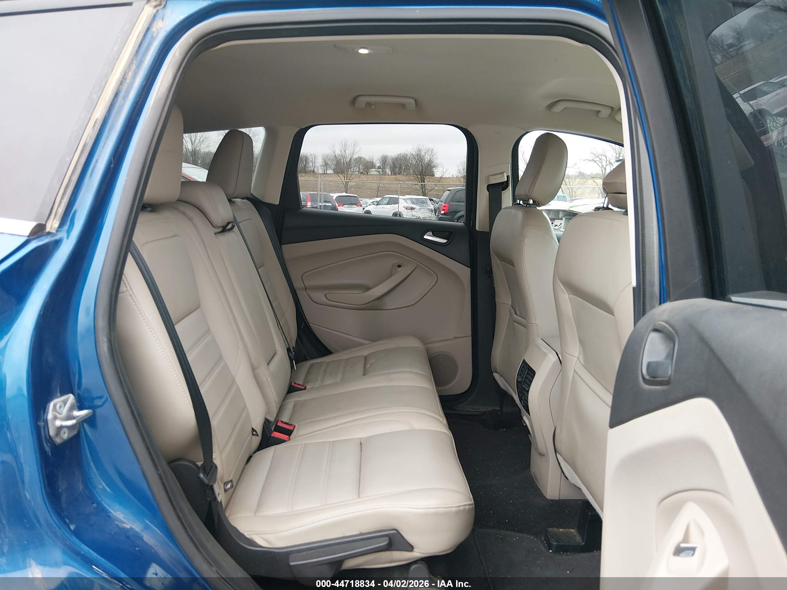 FORD ESCAPE image 8