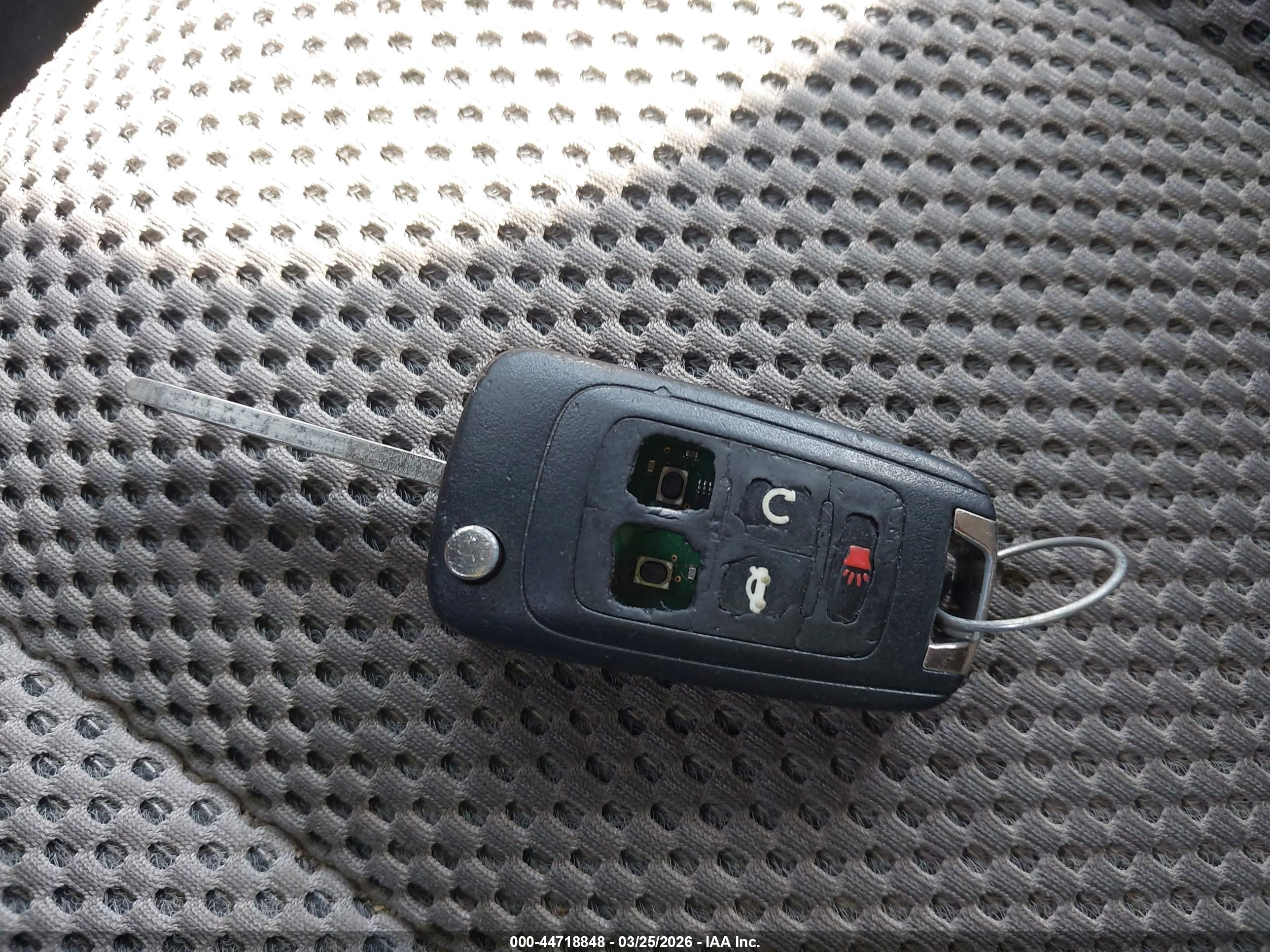 CHEVROLET EQUINOX image 11