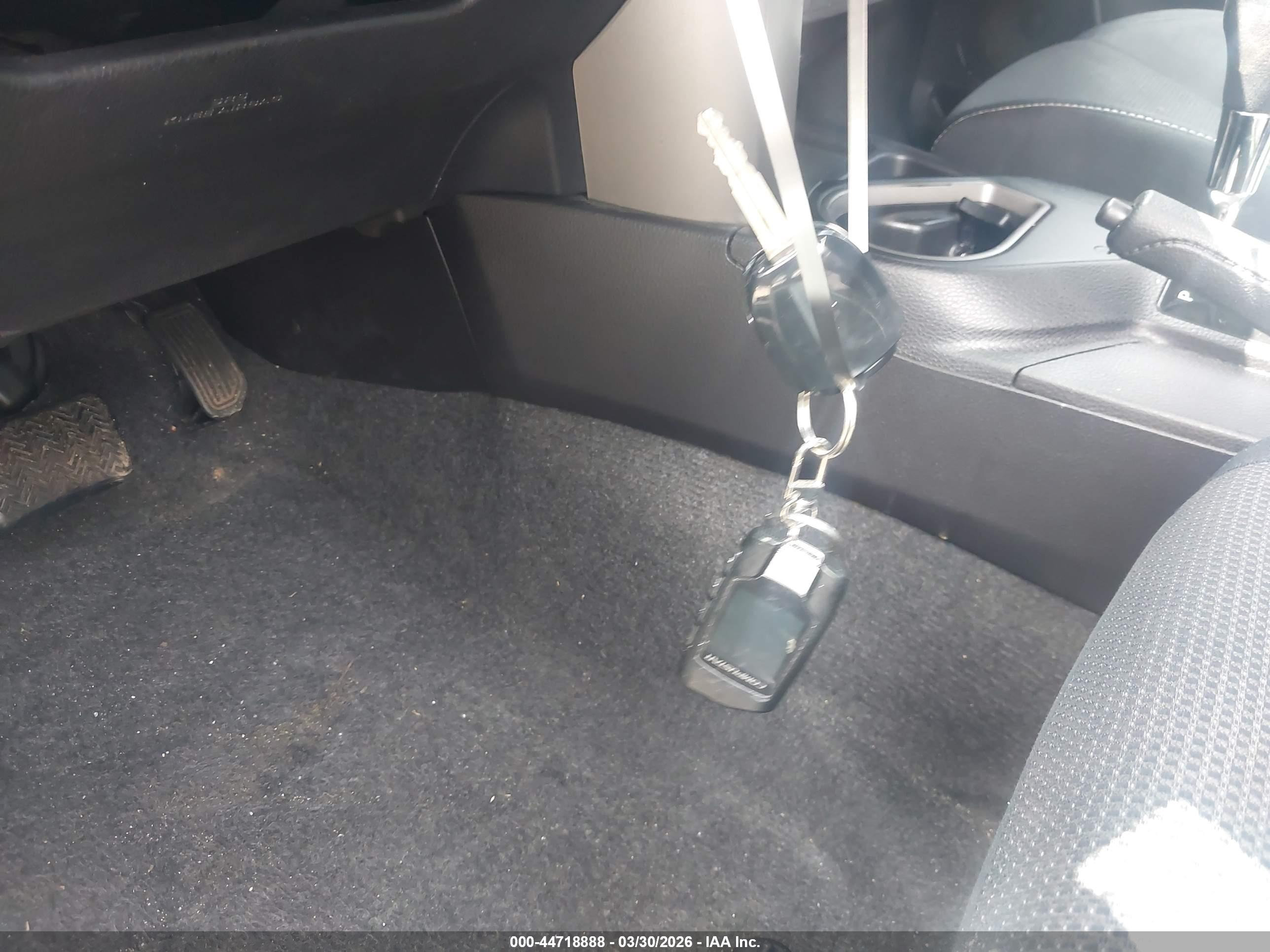 TOYOTA RAV4 image 11