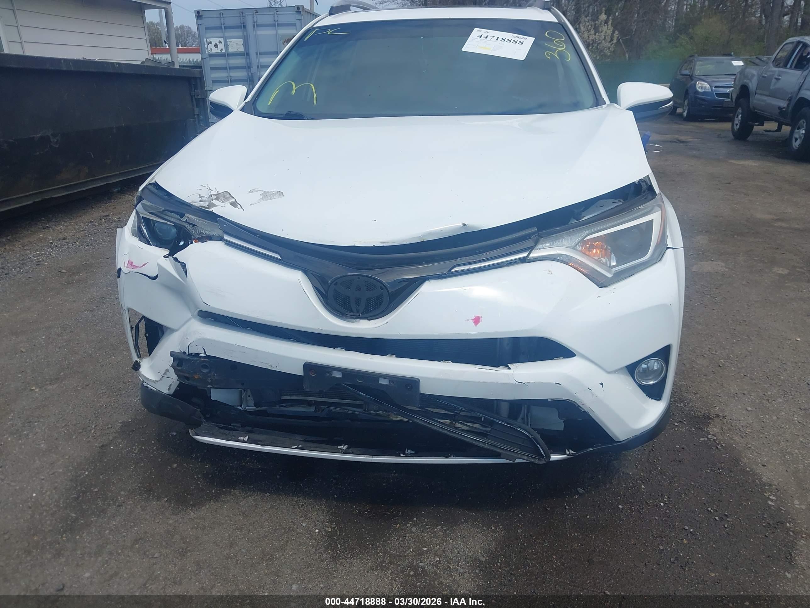 TOYOTA RAV4 image 6