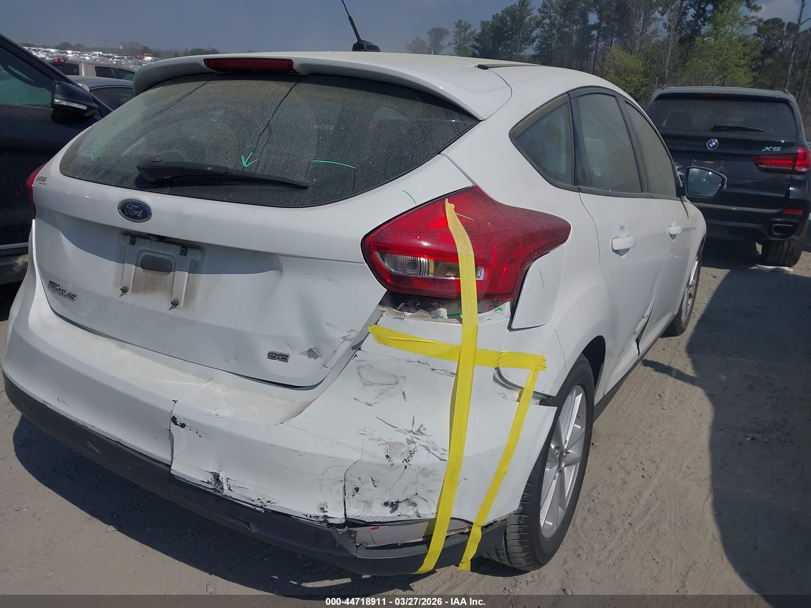 FORD FOCUS image 6