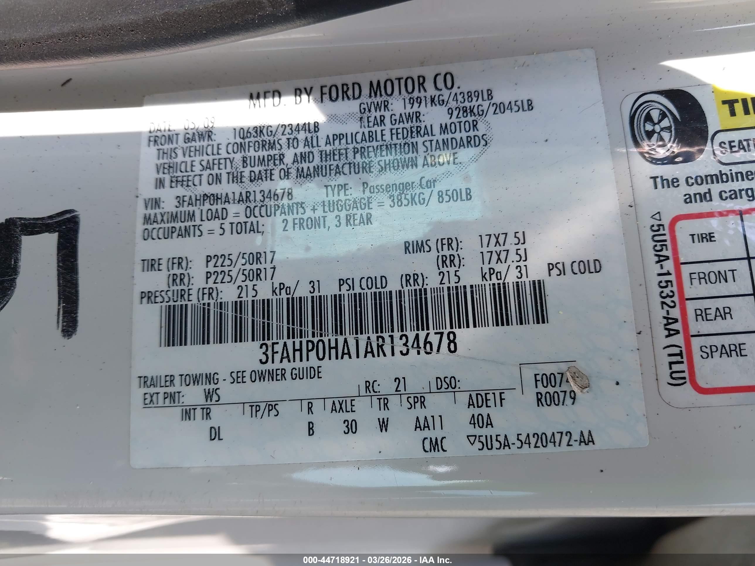 FORD FUSION image 9