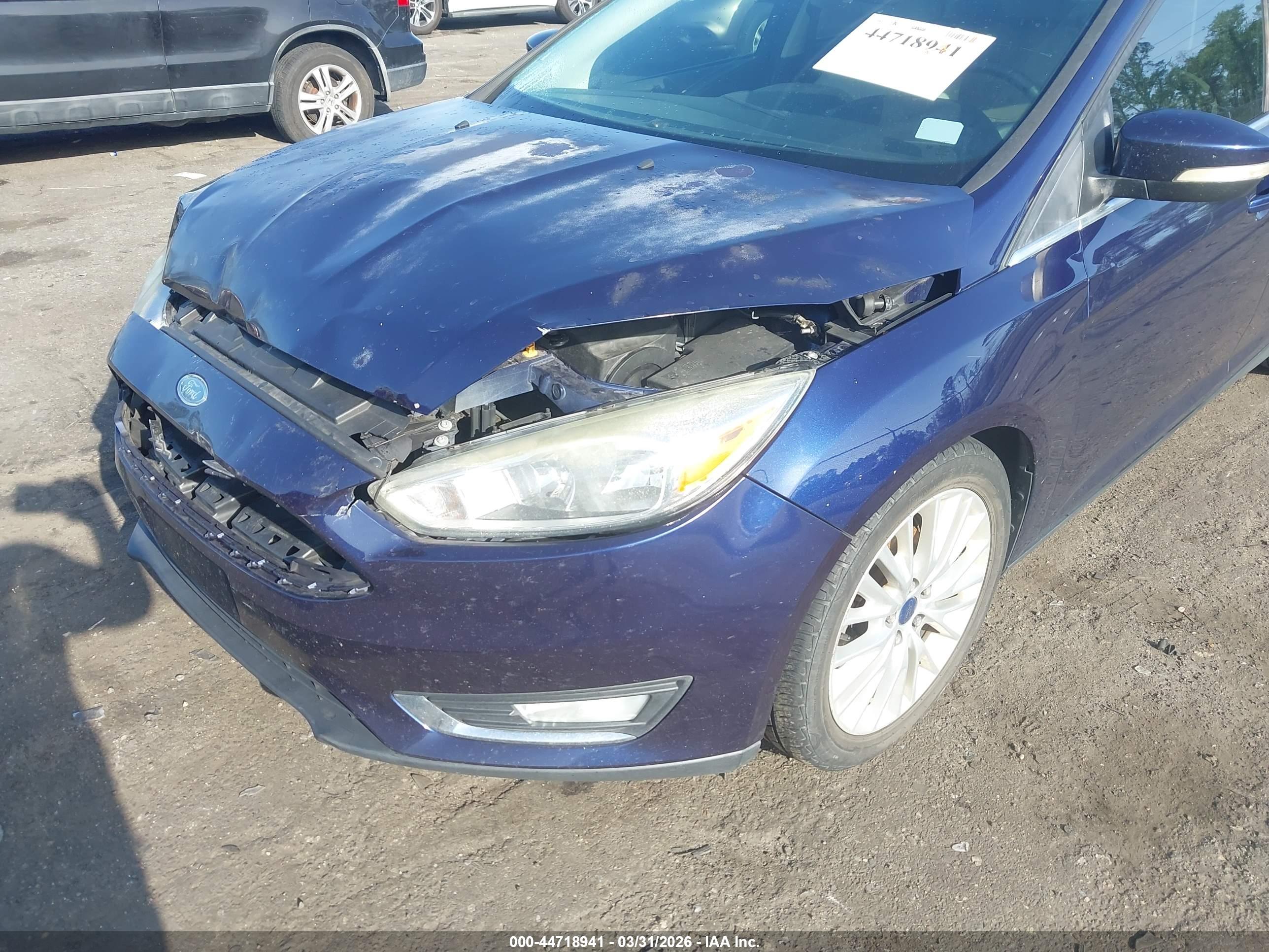 FORD FOCUS image 6