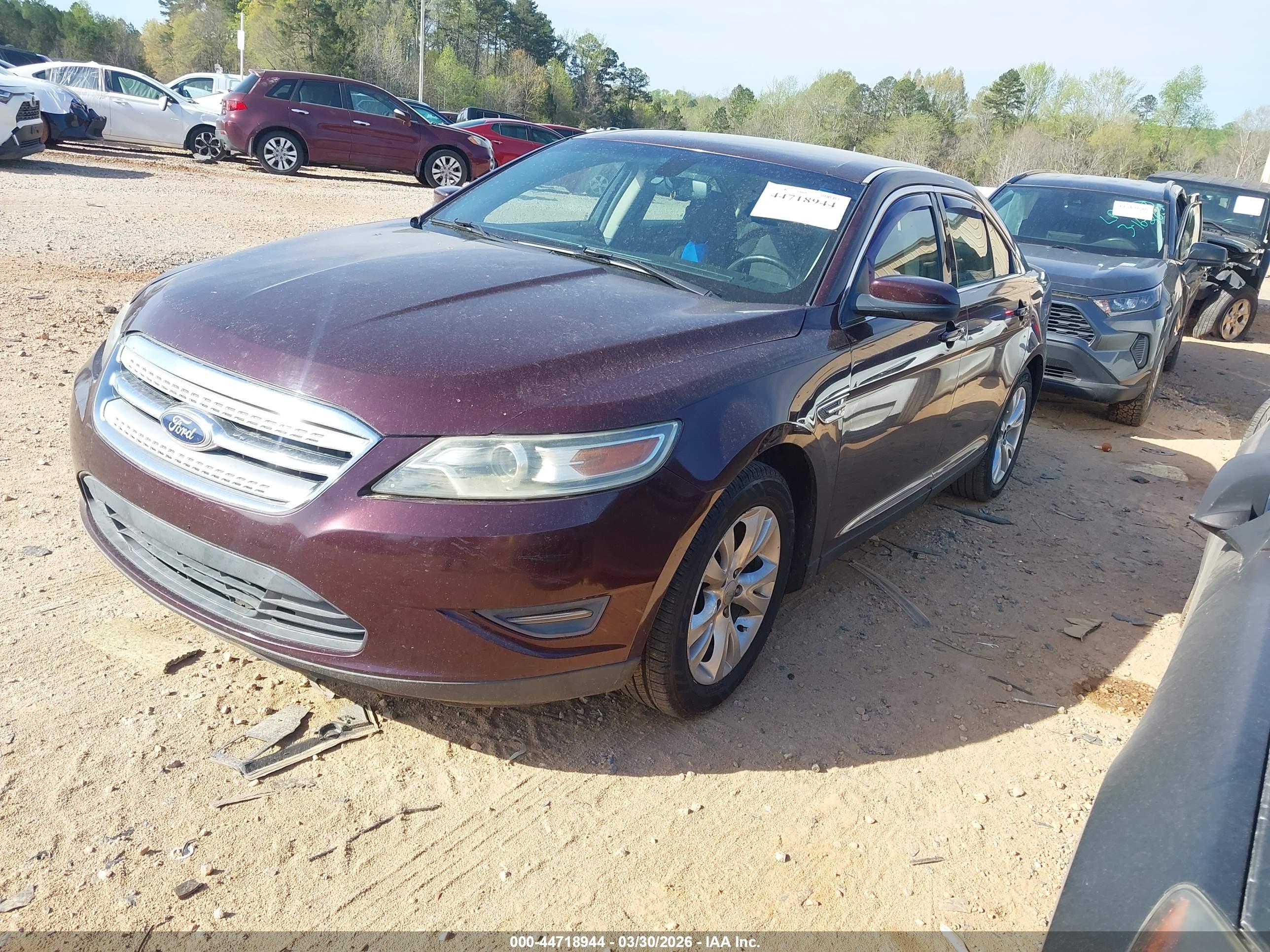 FORD TAURUS image 2