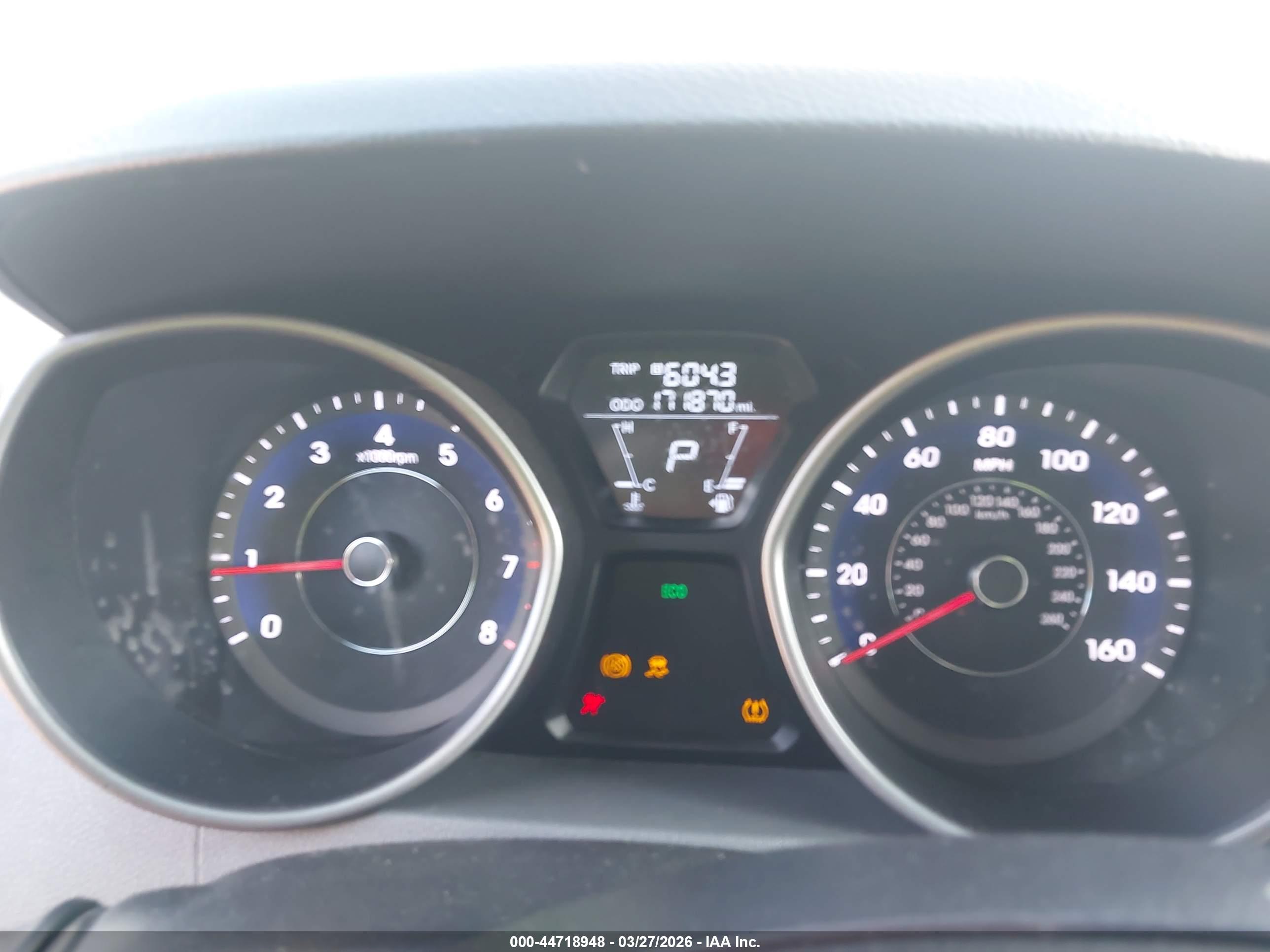HYUNDAI ELANTRA image 7