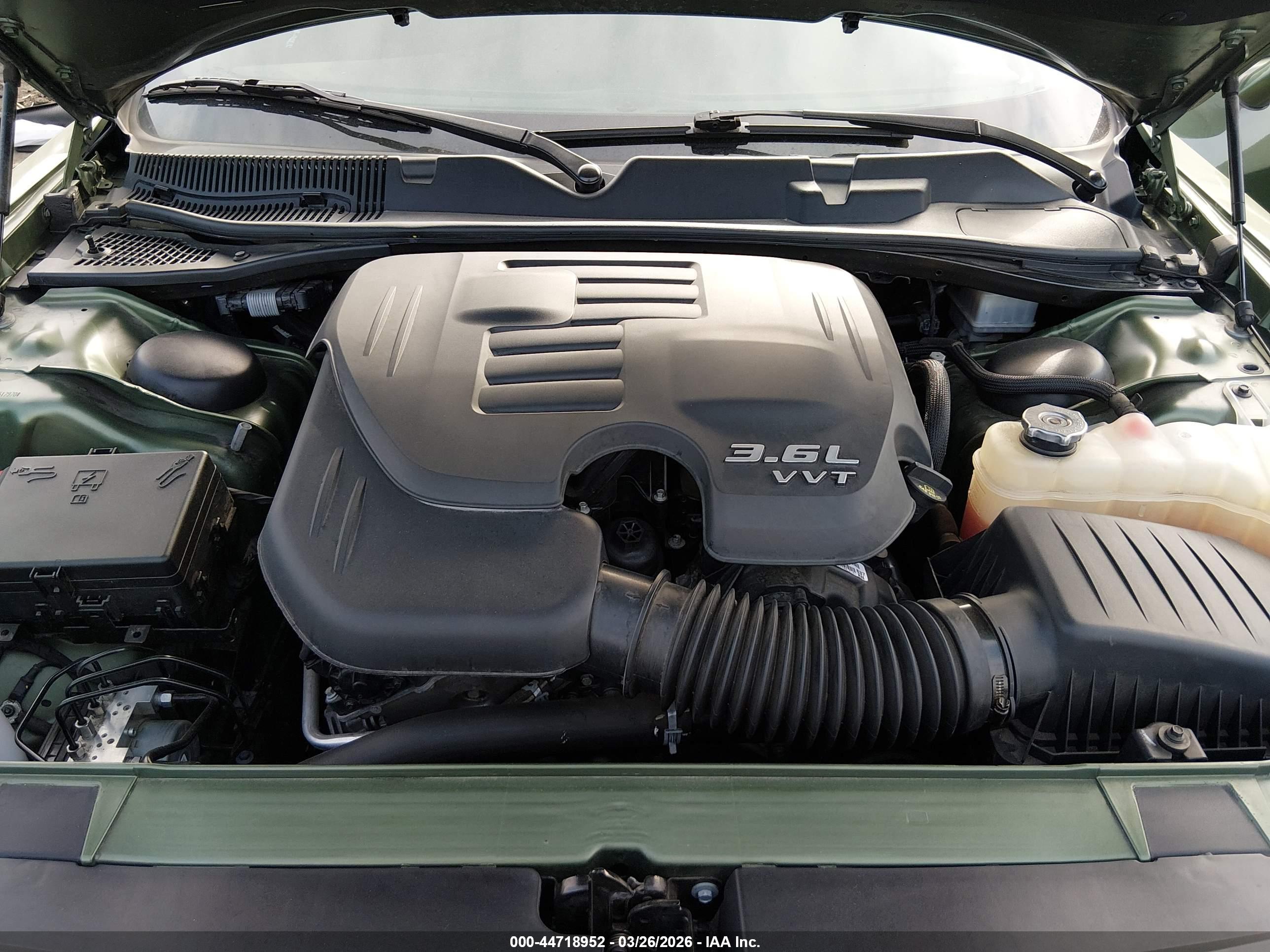 DODGE CHALLENGER image 10