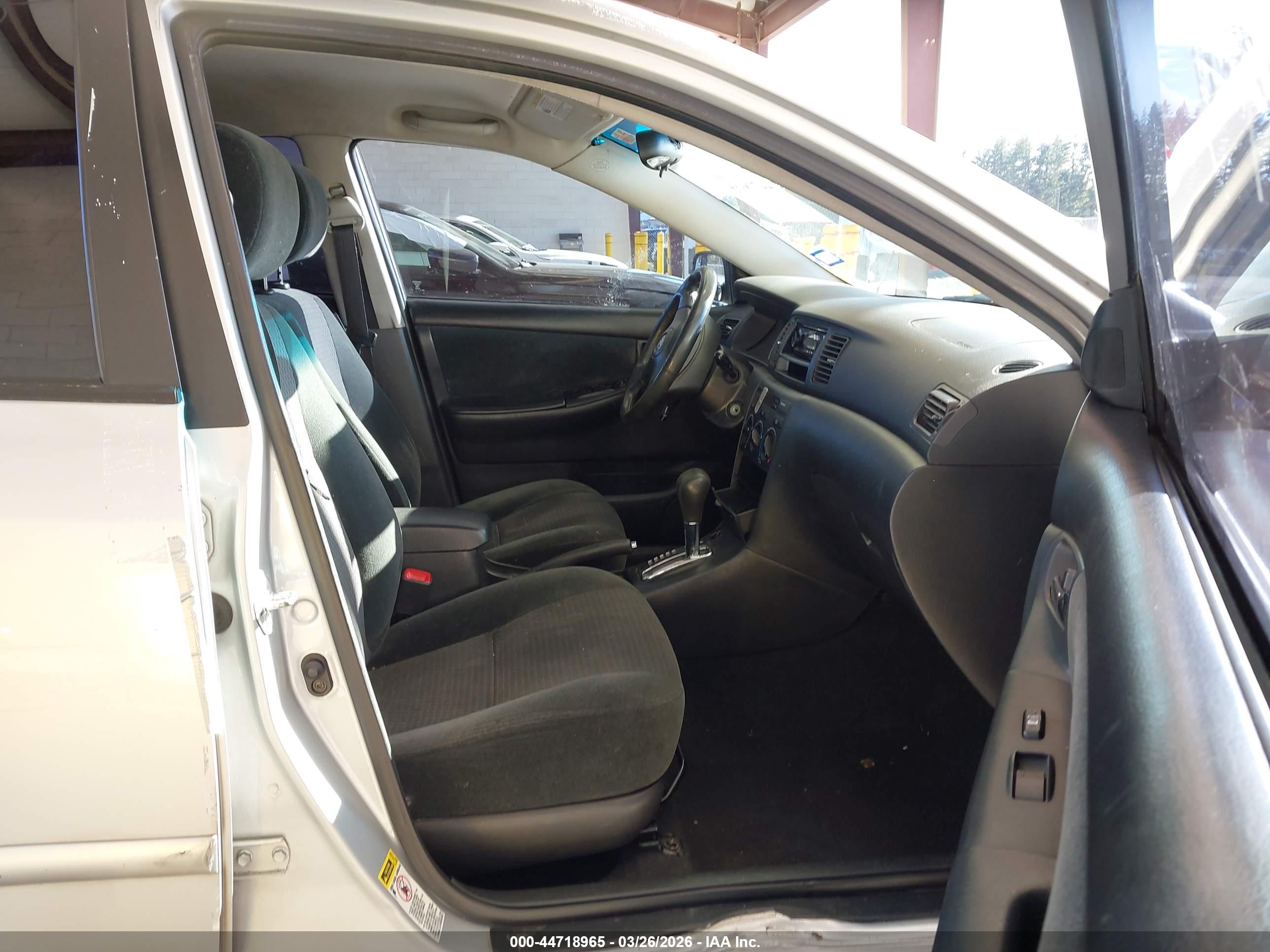 TOYOTA COROLLA image 5