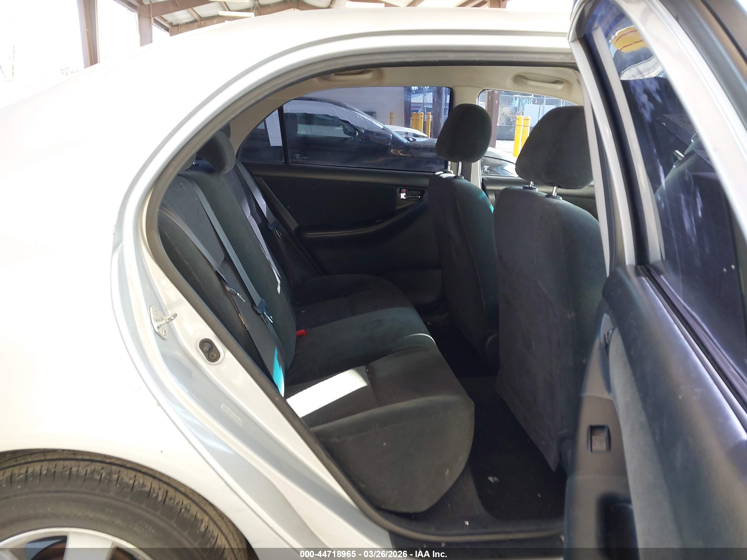 TOYOTA COROLLA image 8
