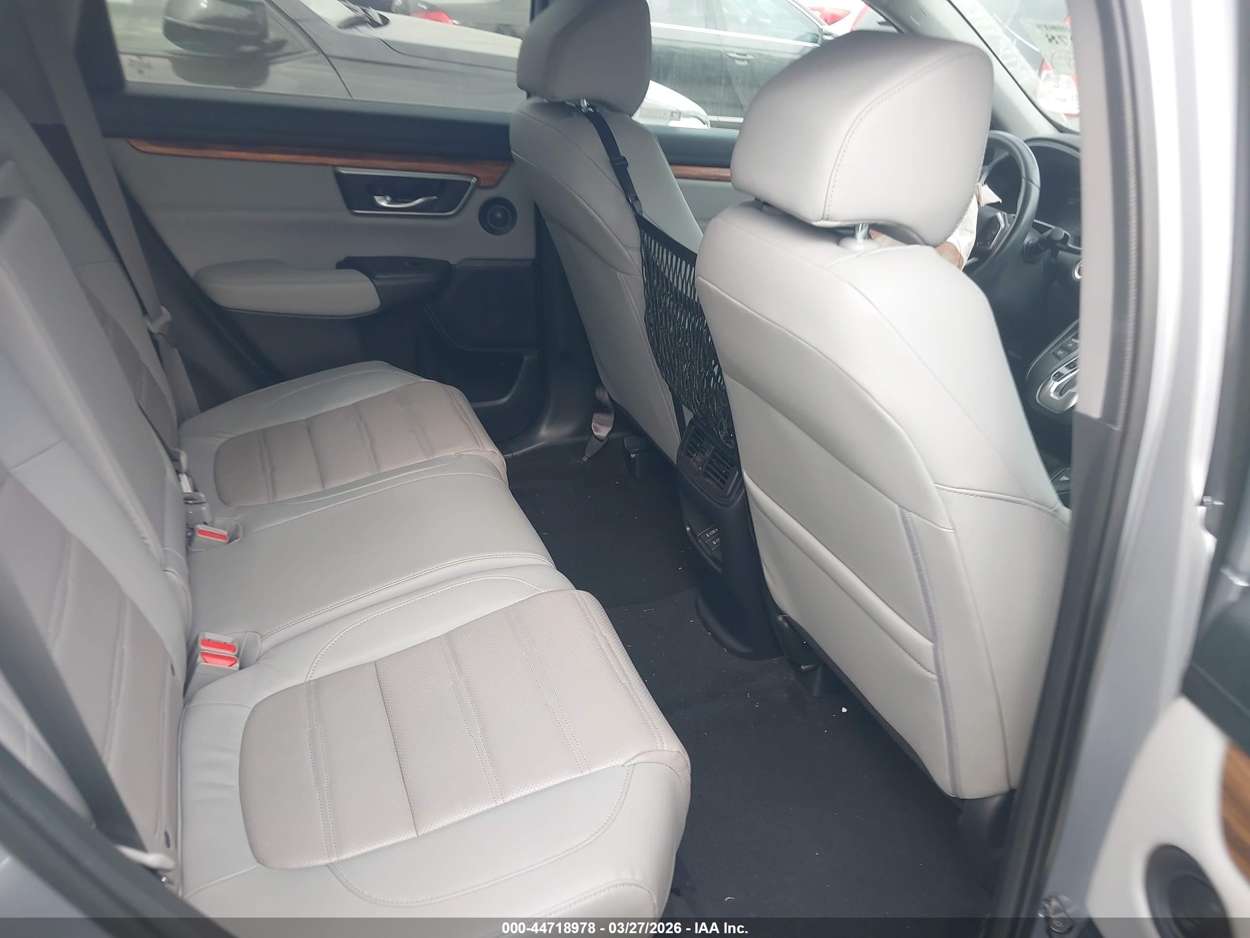 HONDA CR-V image 8