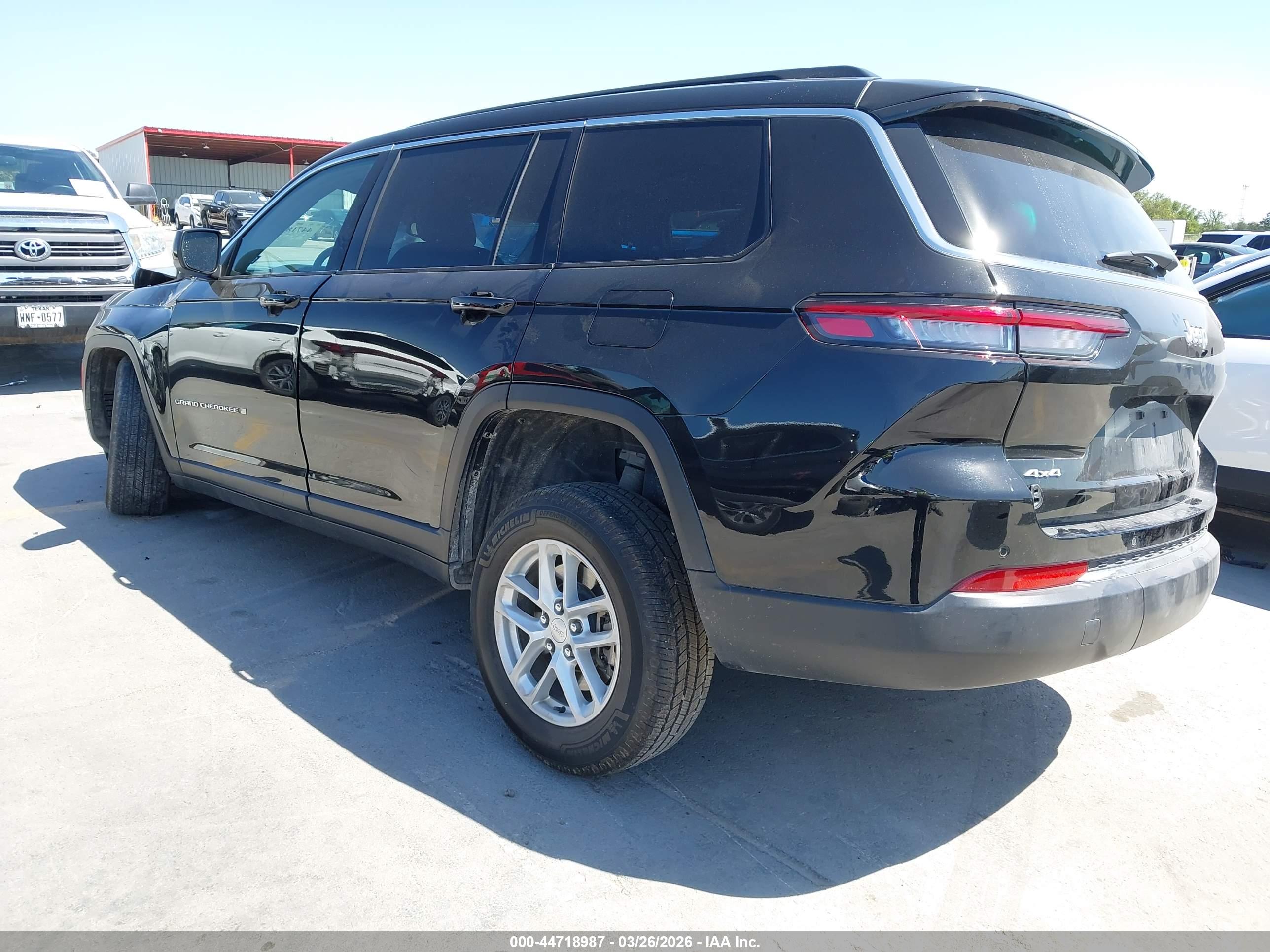 JEEP GRAND image 3