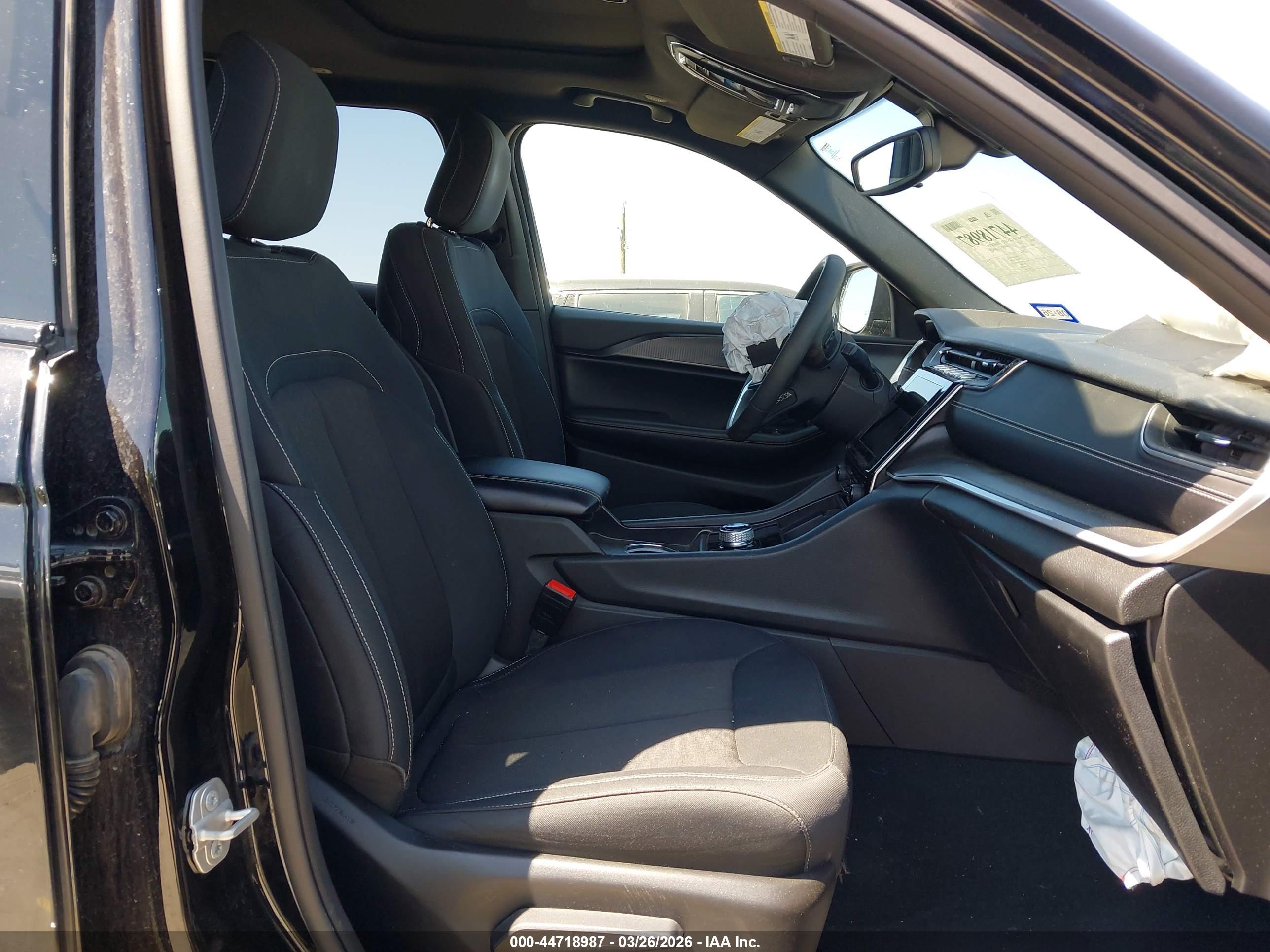 JEEP GRAND image 5