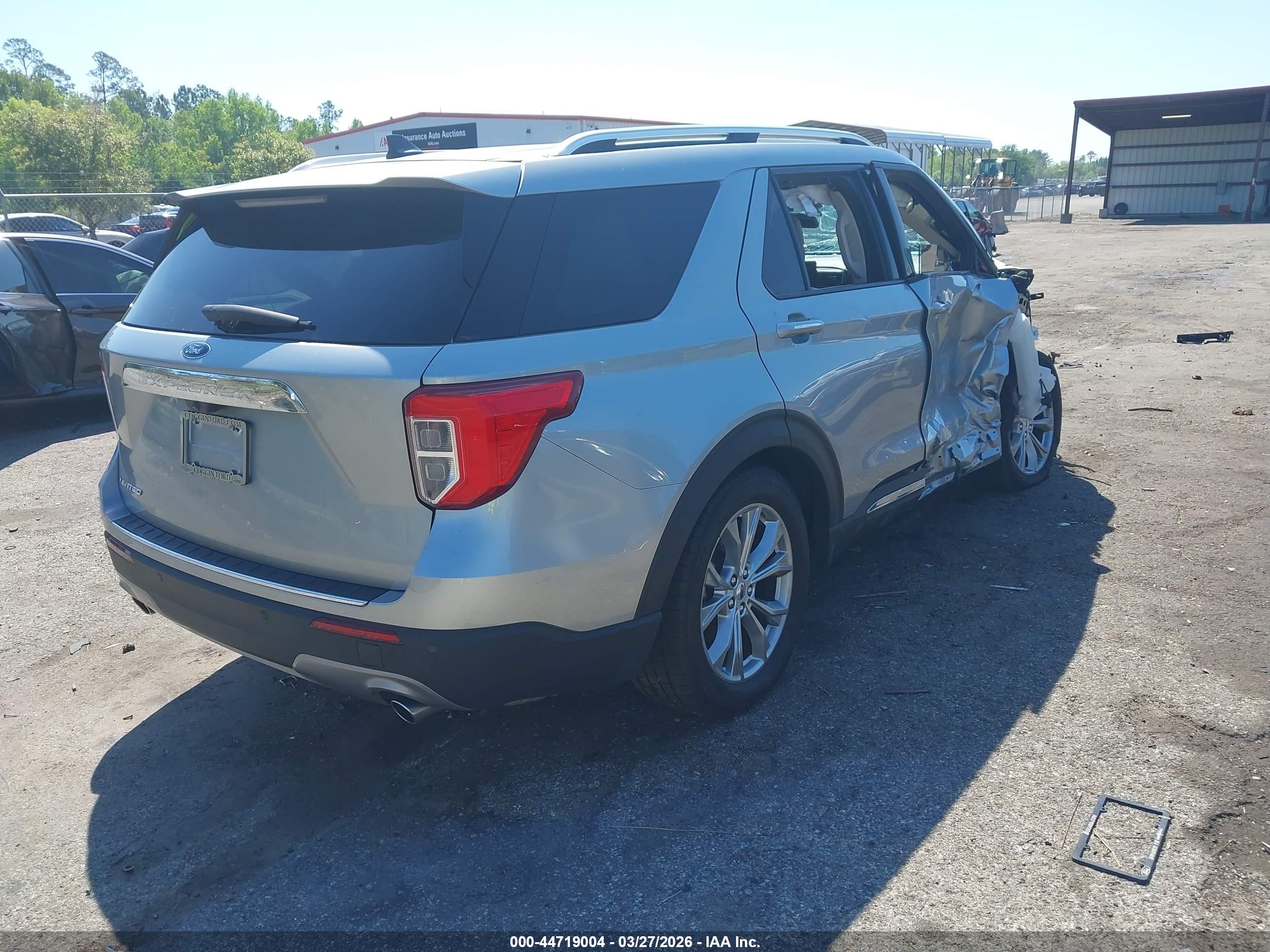 FORD EXPLORER image 4
