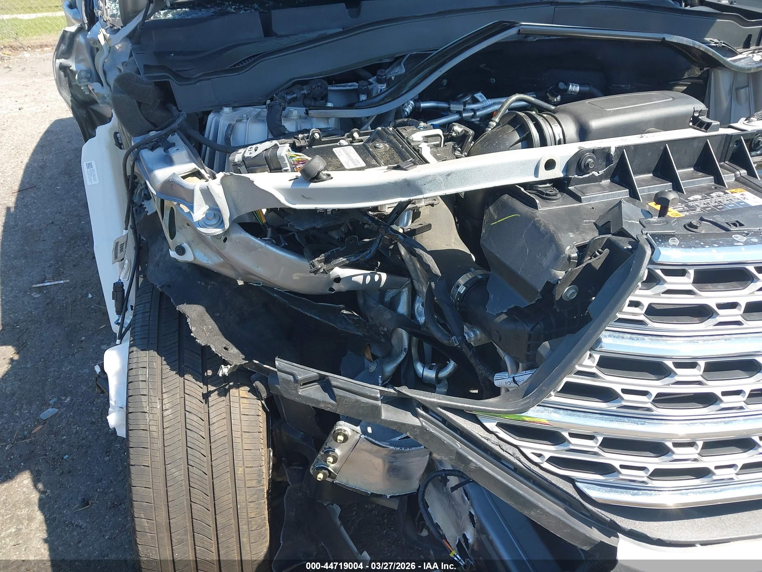 FORD EXPLORER image 6