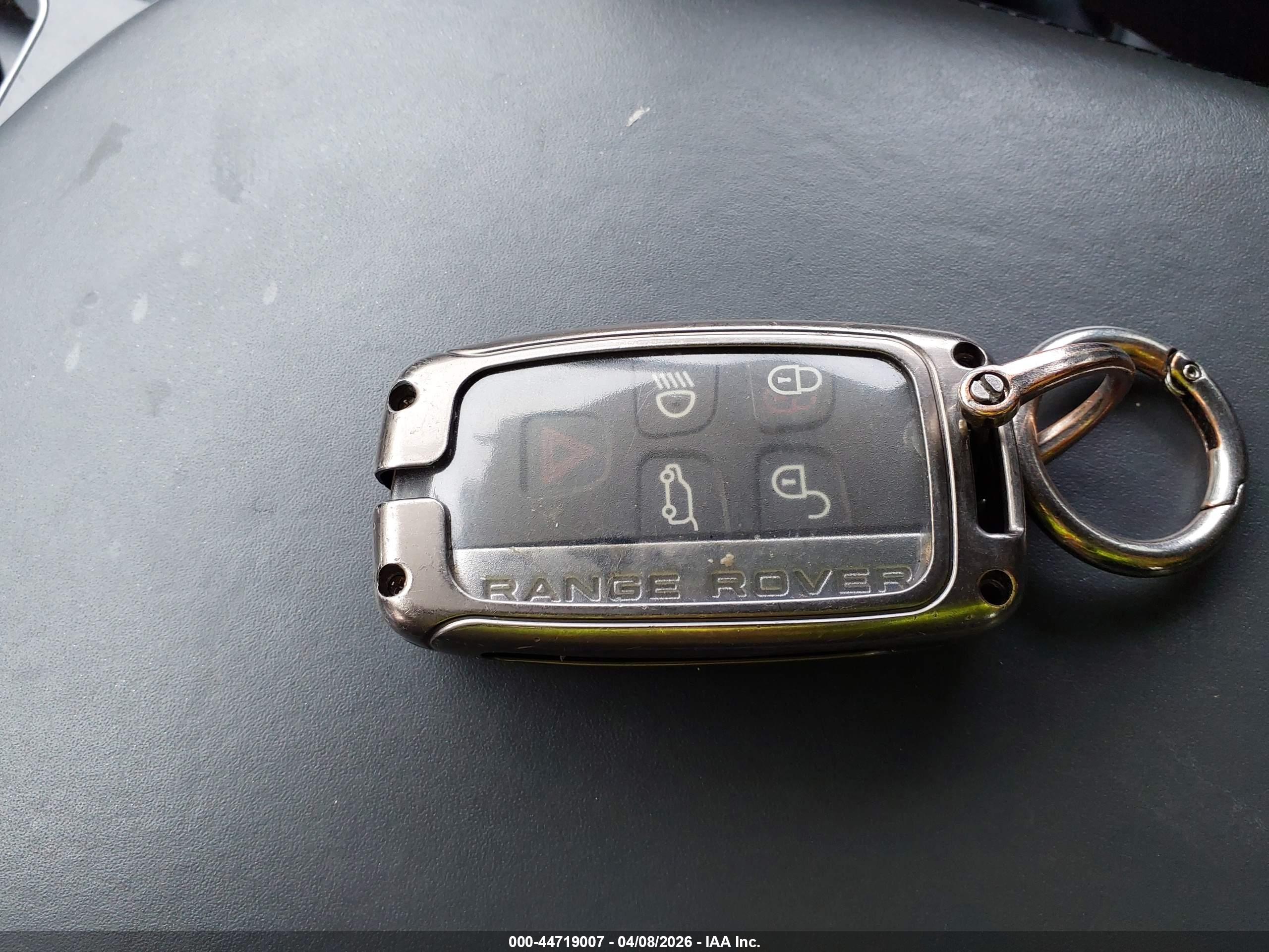 LAND ROVER image 11