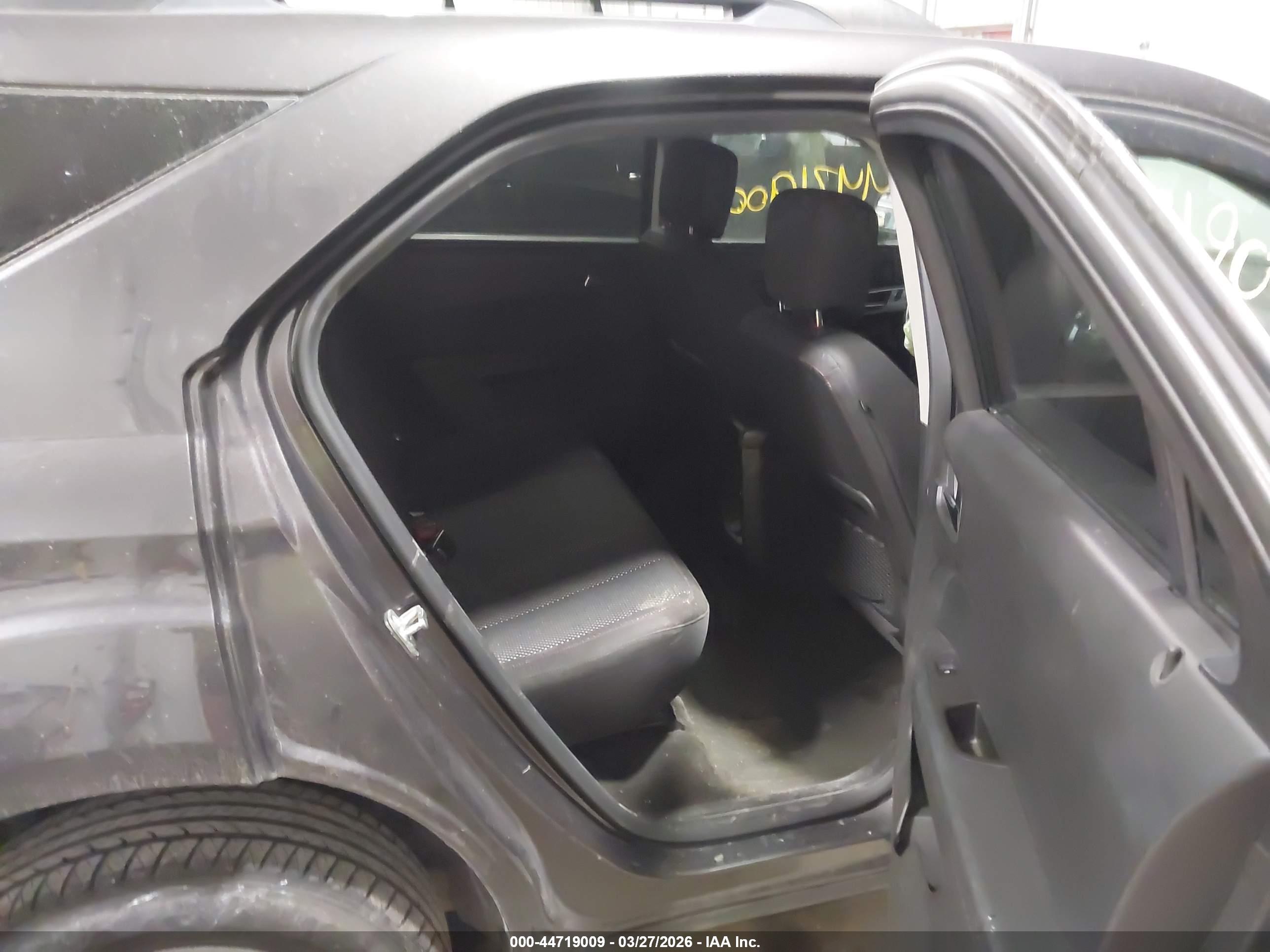 CHEVROLET EQUINOX image 8