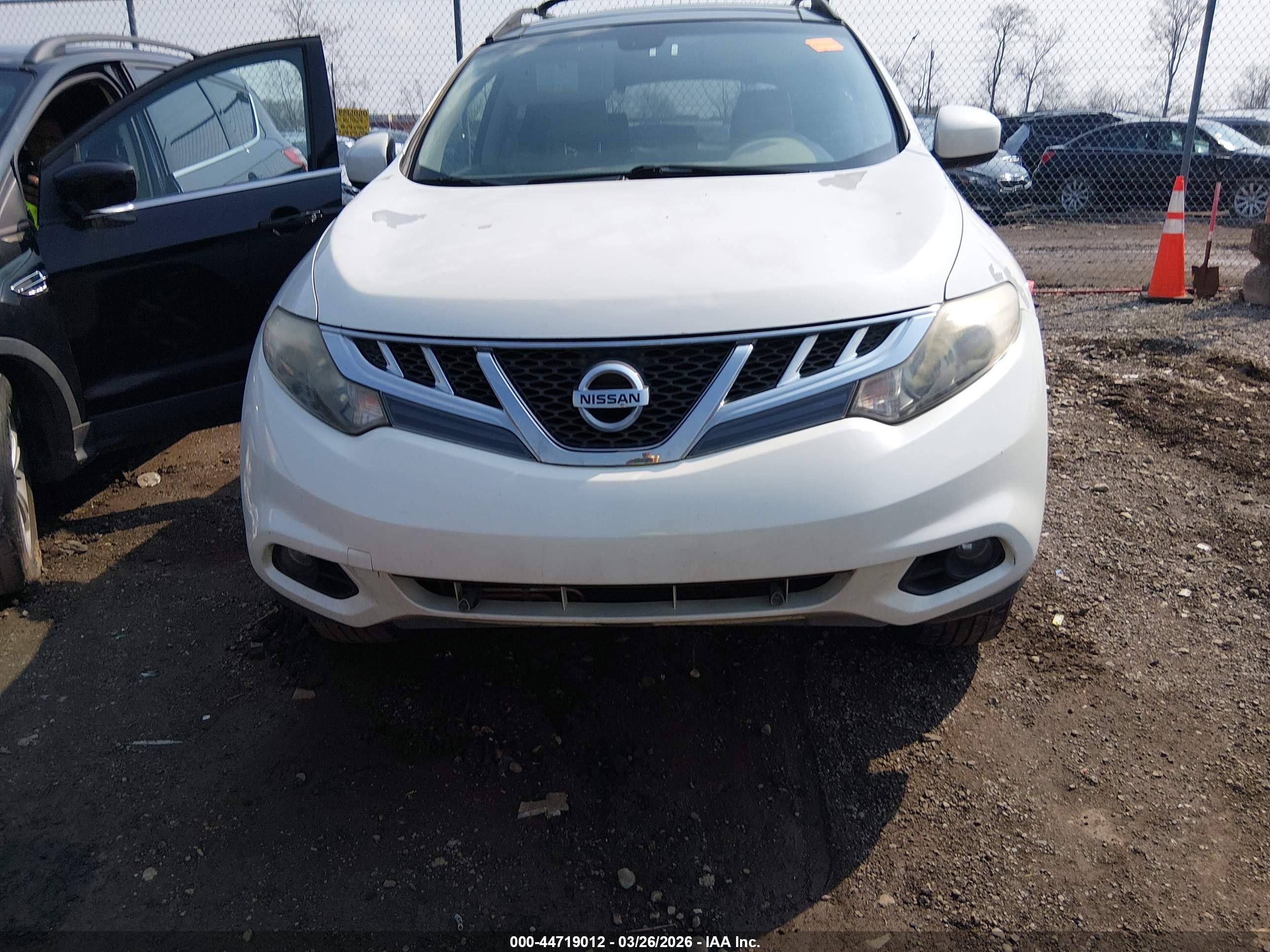 NISSAN MURANO image 6