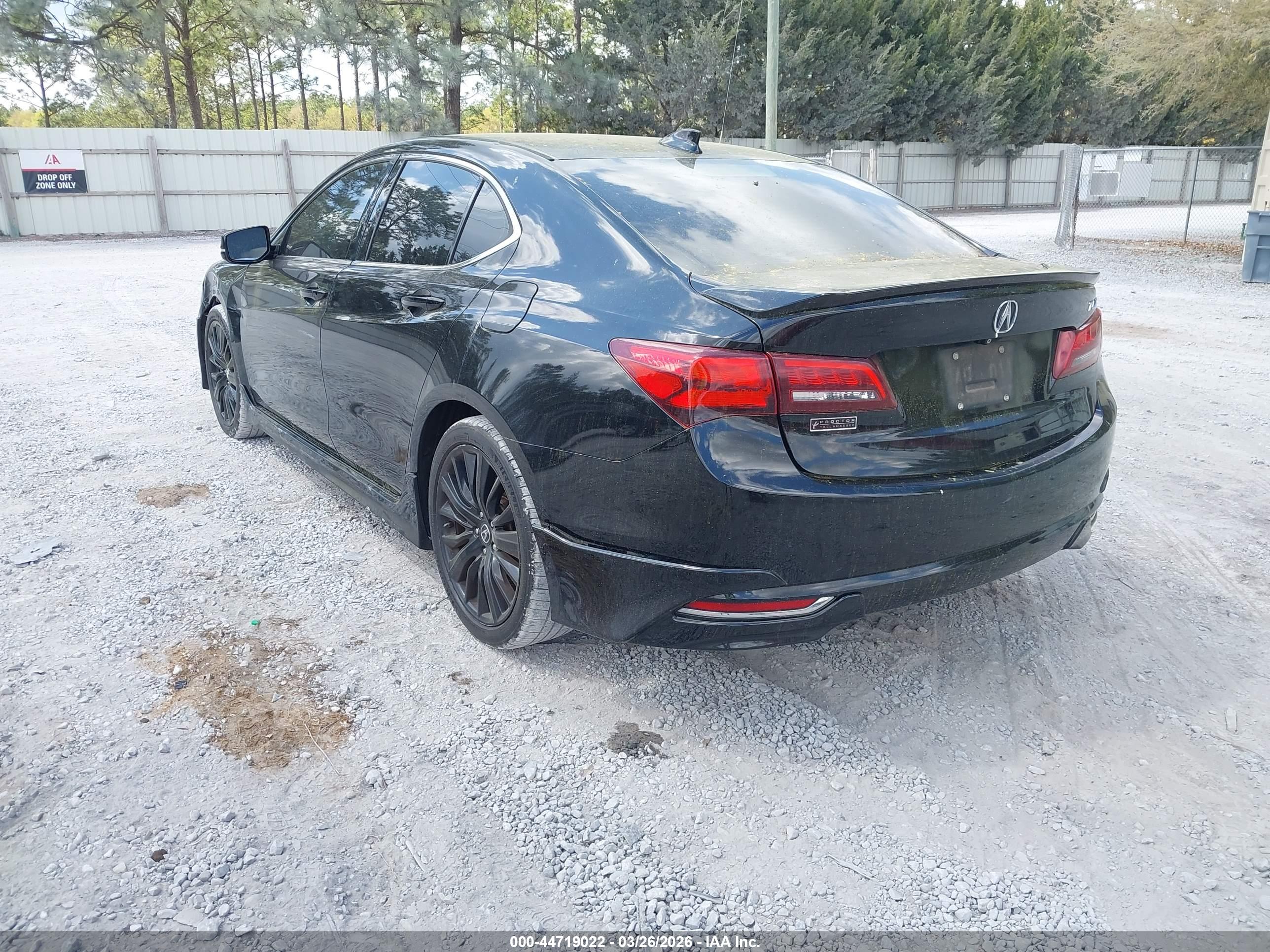 ACURA TLX image 3