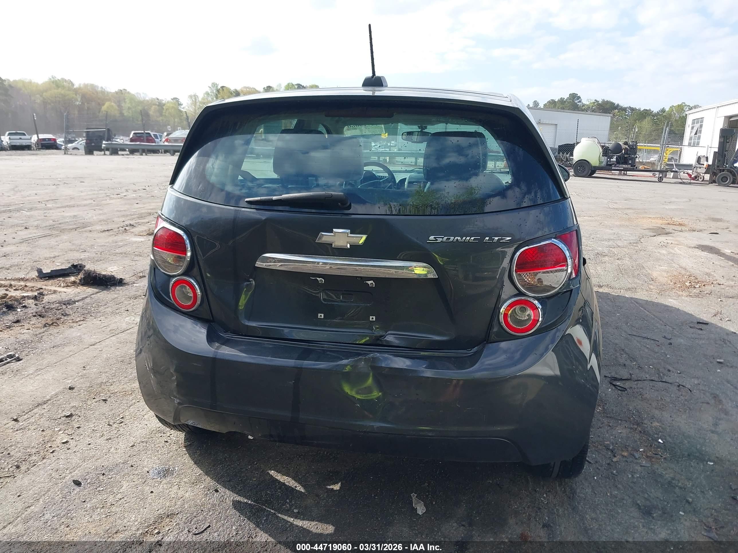 CHEVROLET SONIC image 6