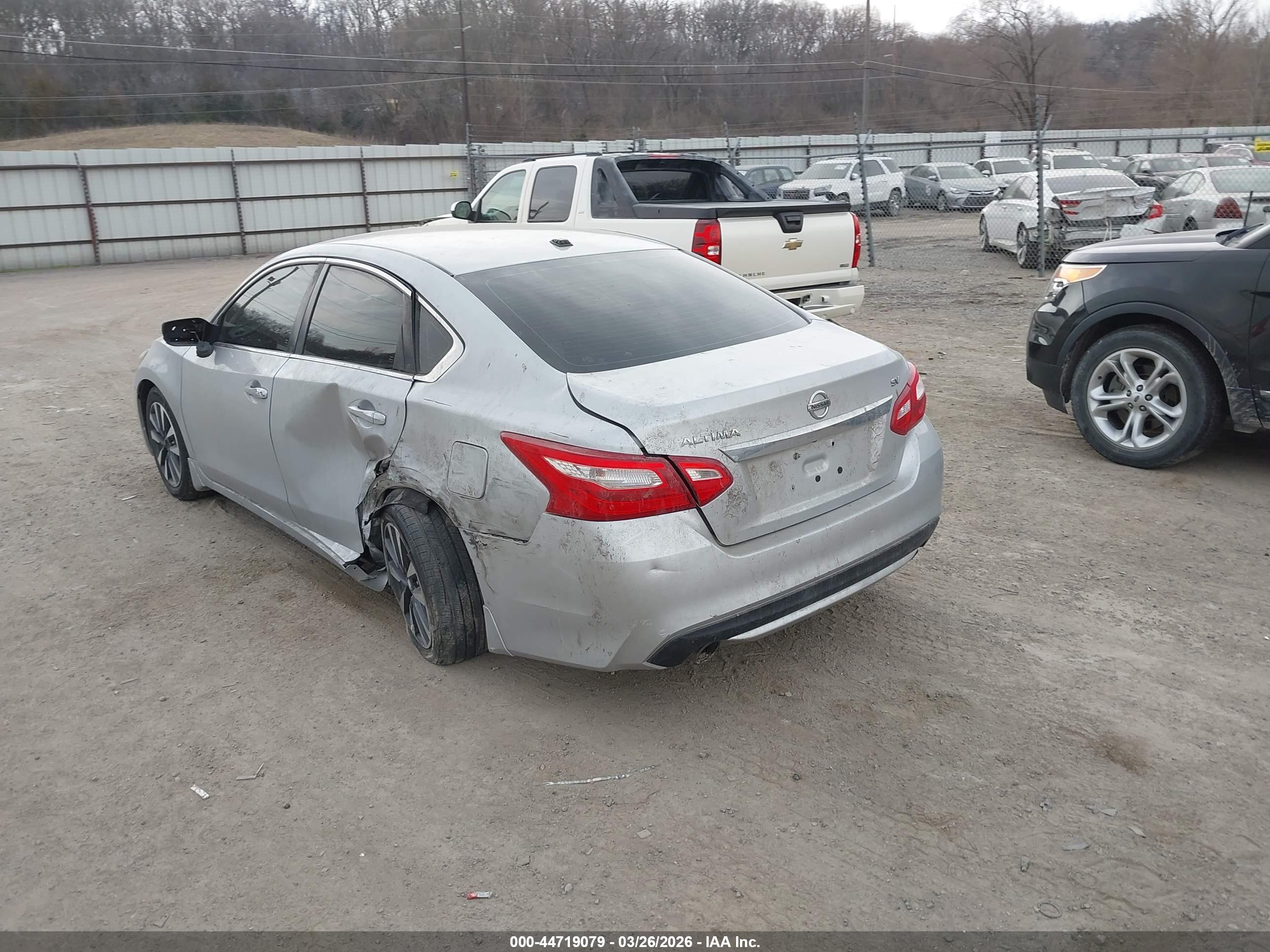 NISSAN ALTIMA image 3