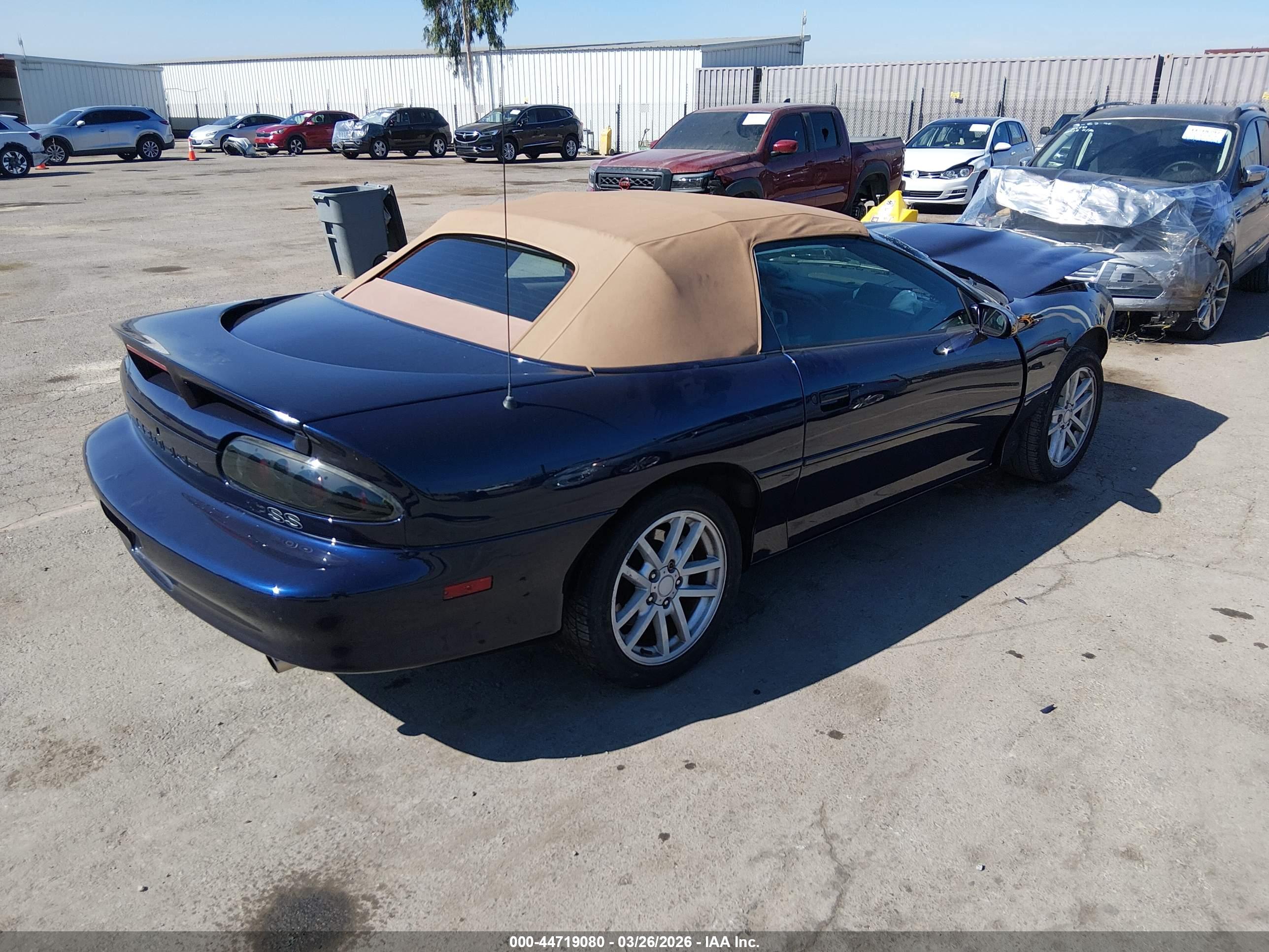 CHEVROLET CAMARO image 4