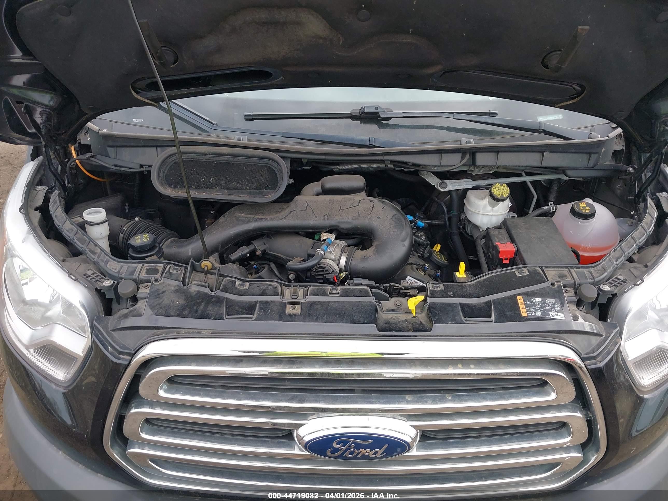 FORD TRANSIT-350 image 10
