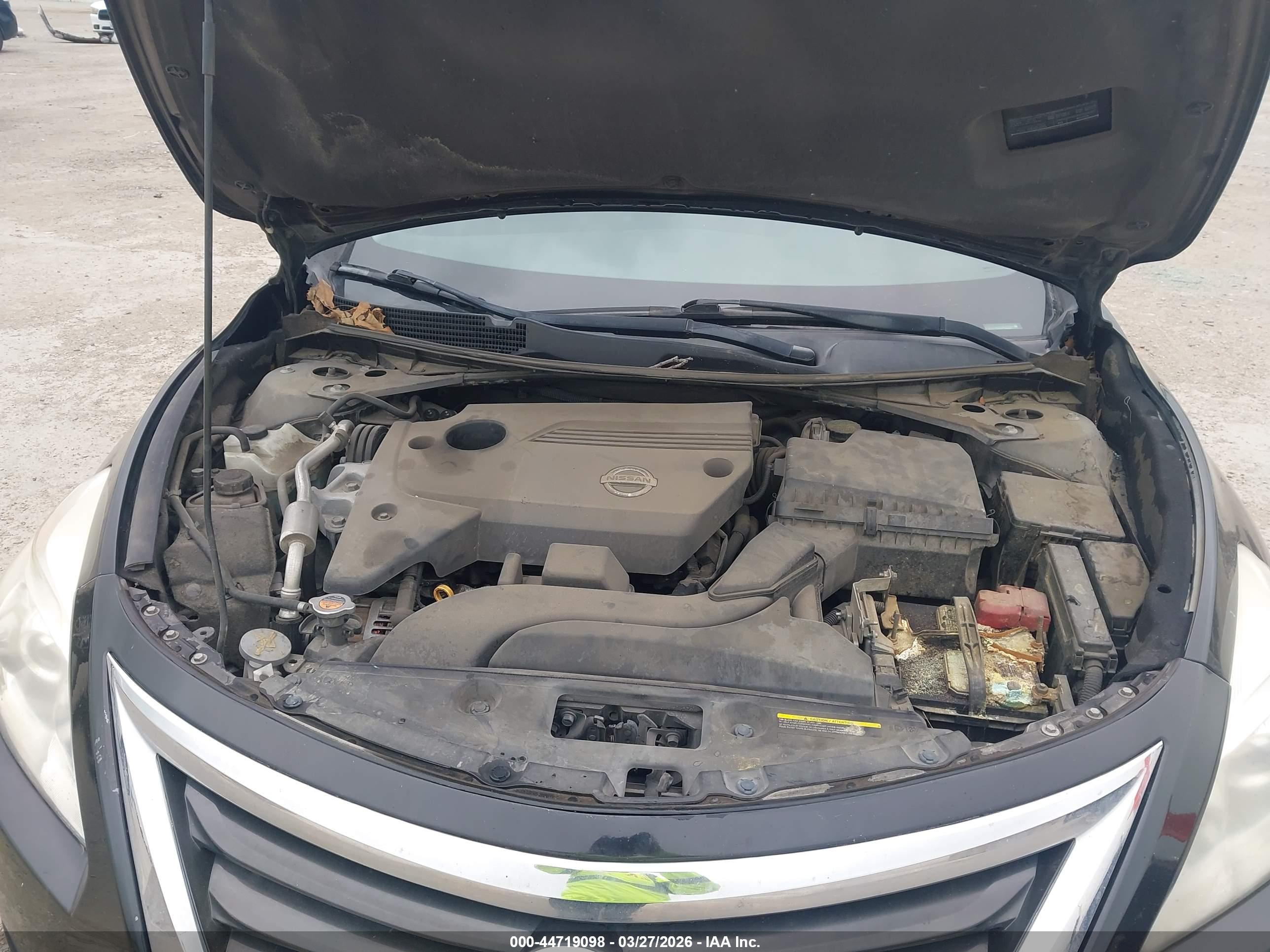 NISSAN ALTIMA image 10
