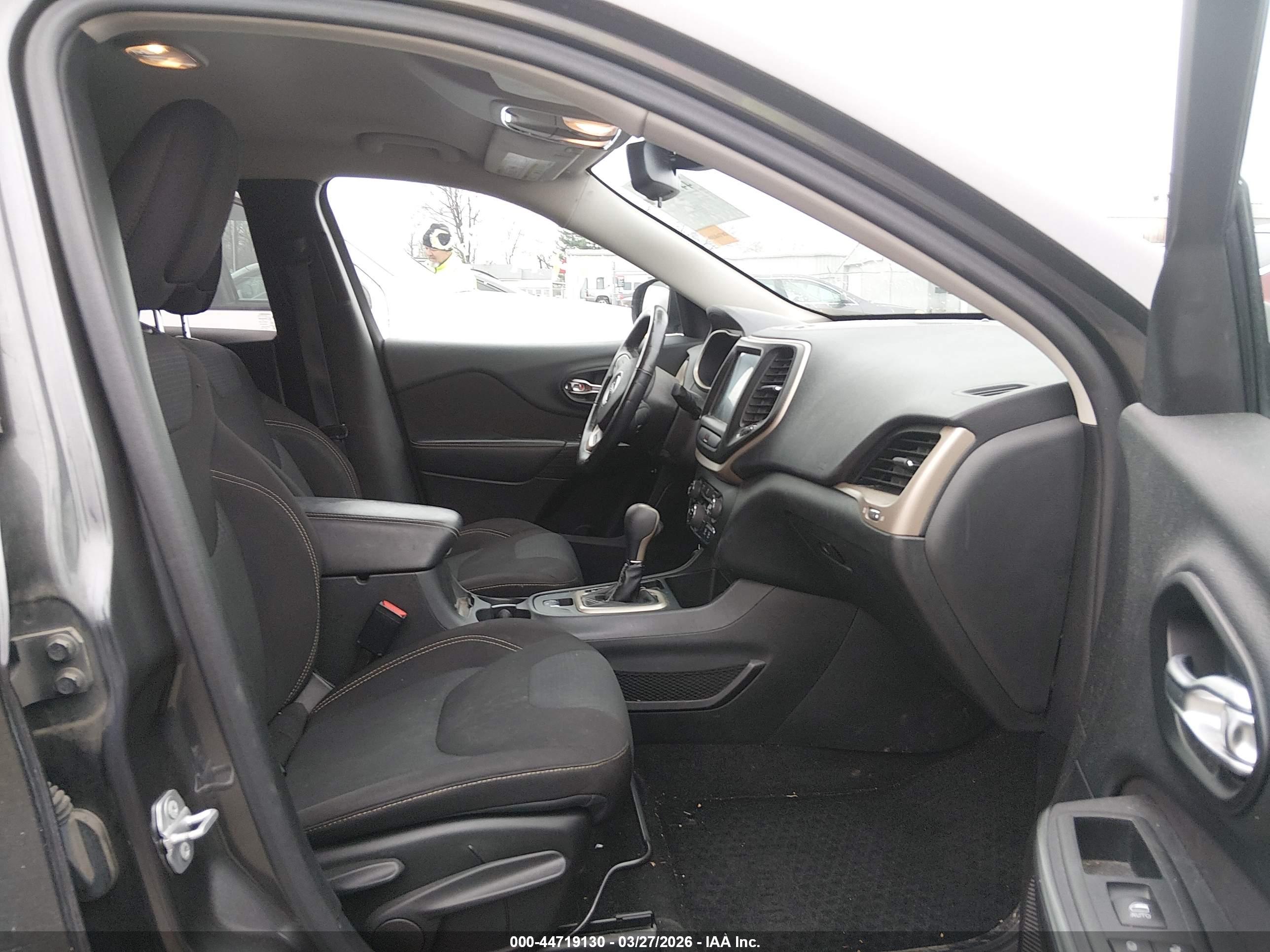 JEEP CHEROKEE image 5