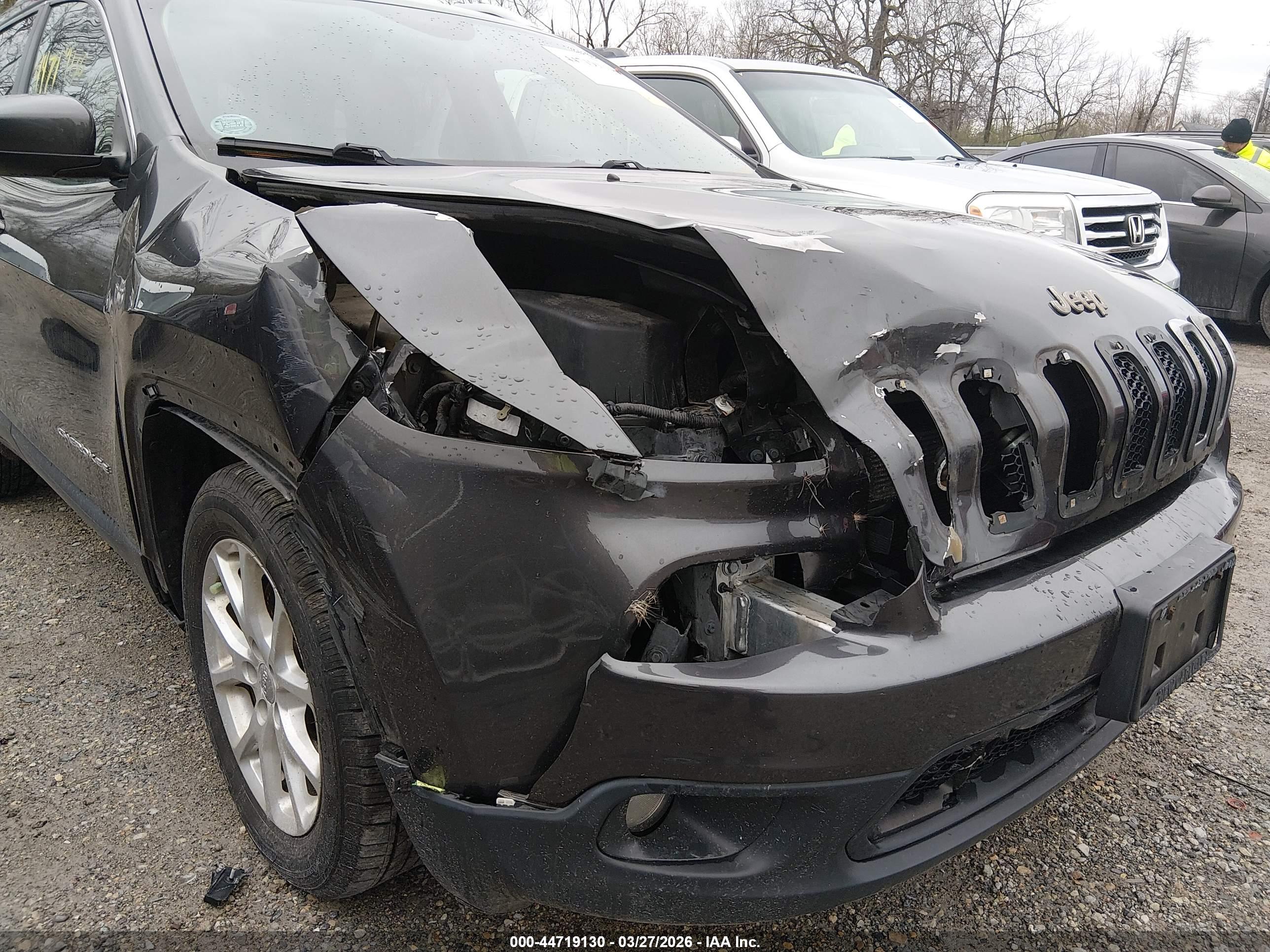 JEEP CHEROKEE image 6