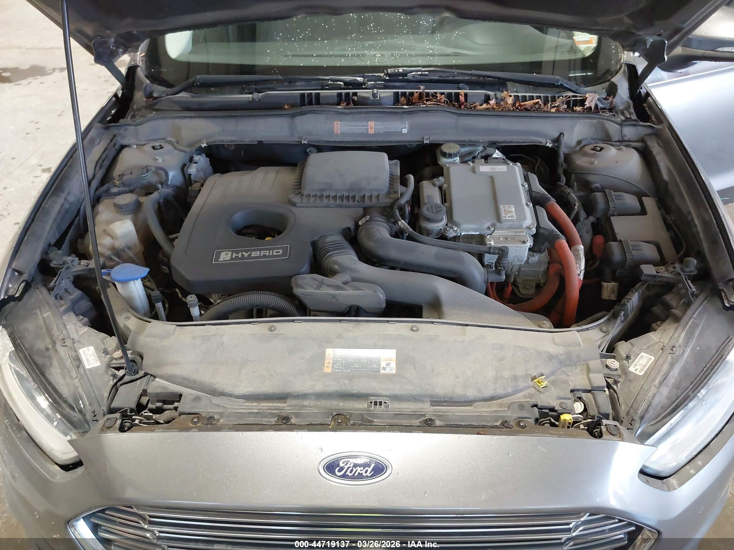 FORD FUSION image 10