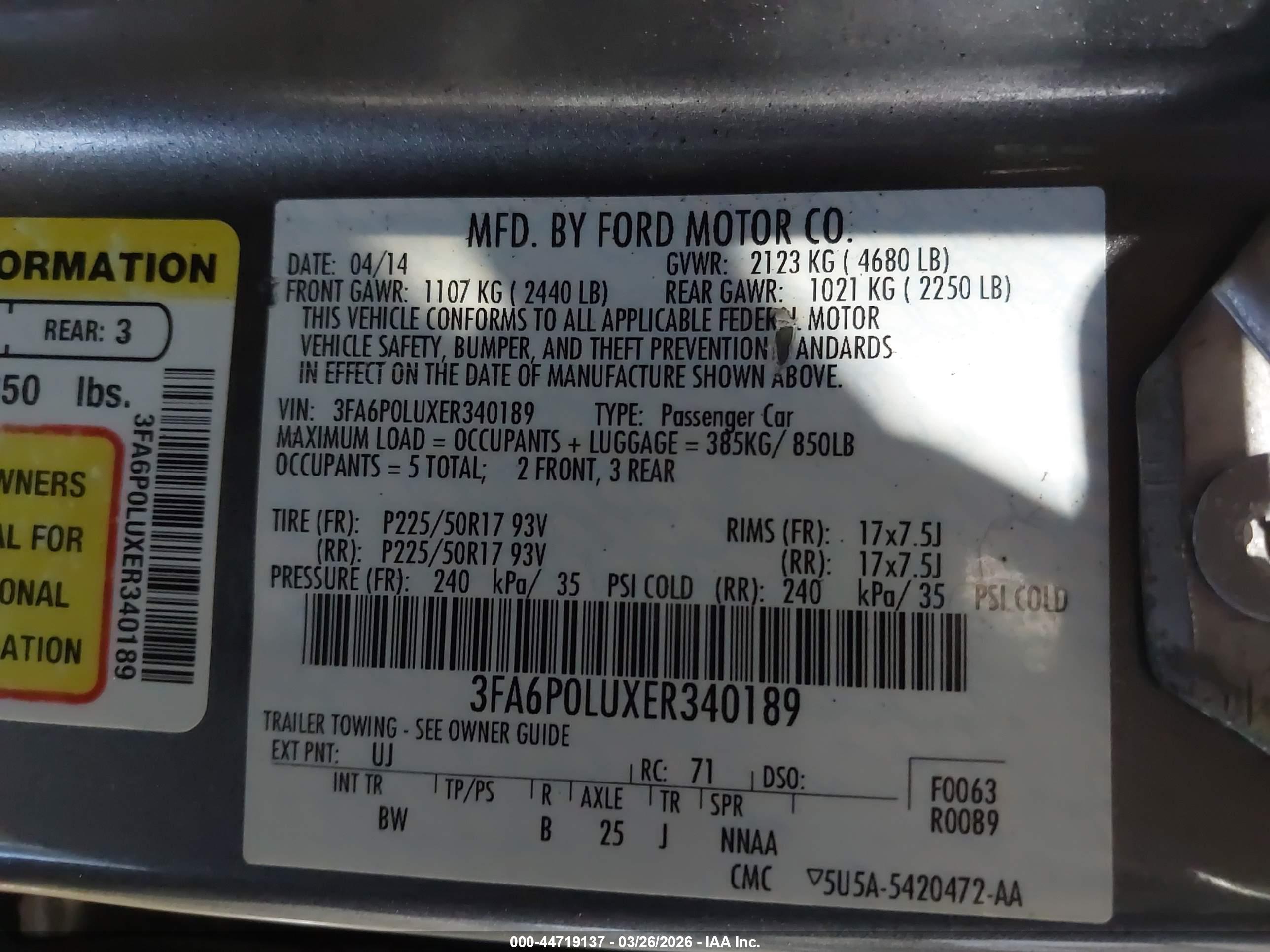 FORD FUSION image 9